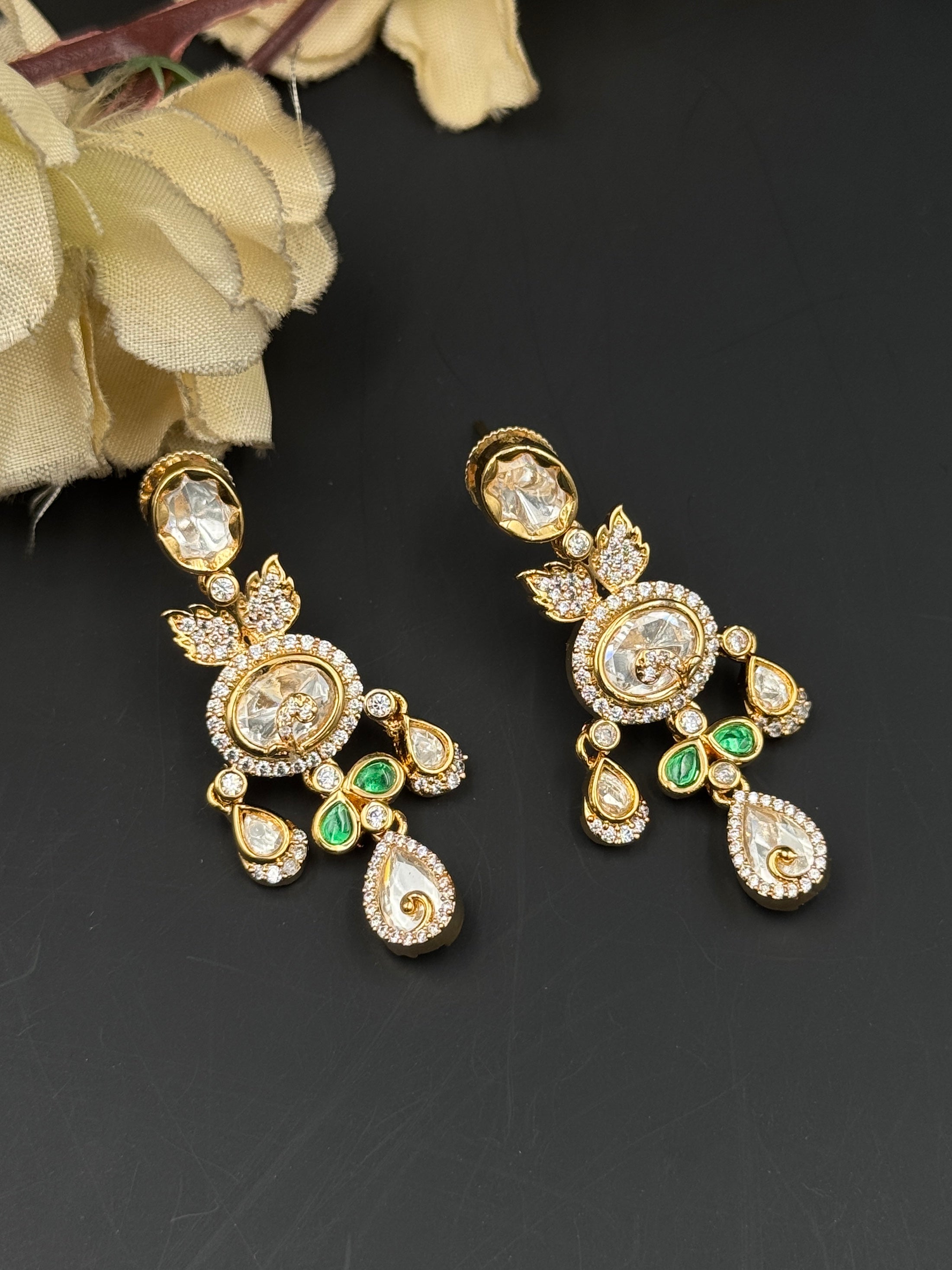 ZOYA NECKLACE