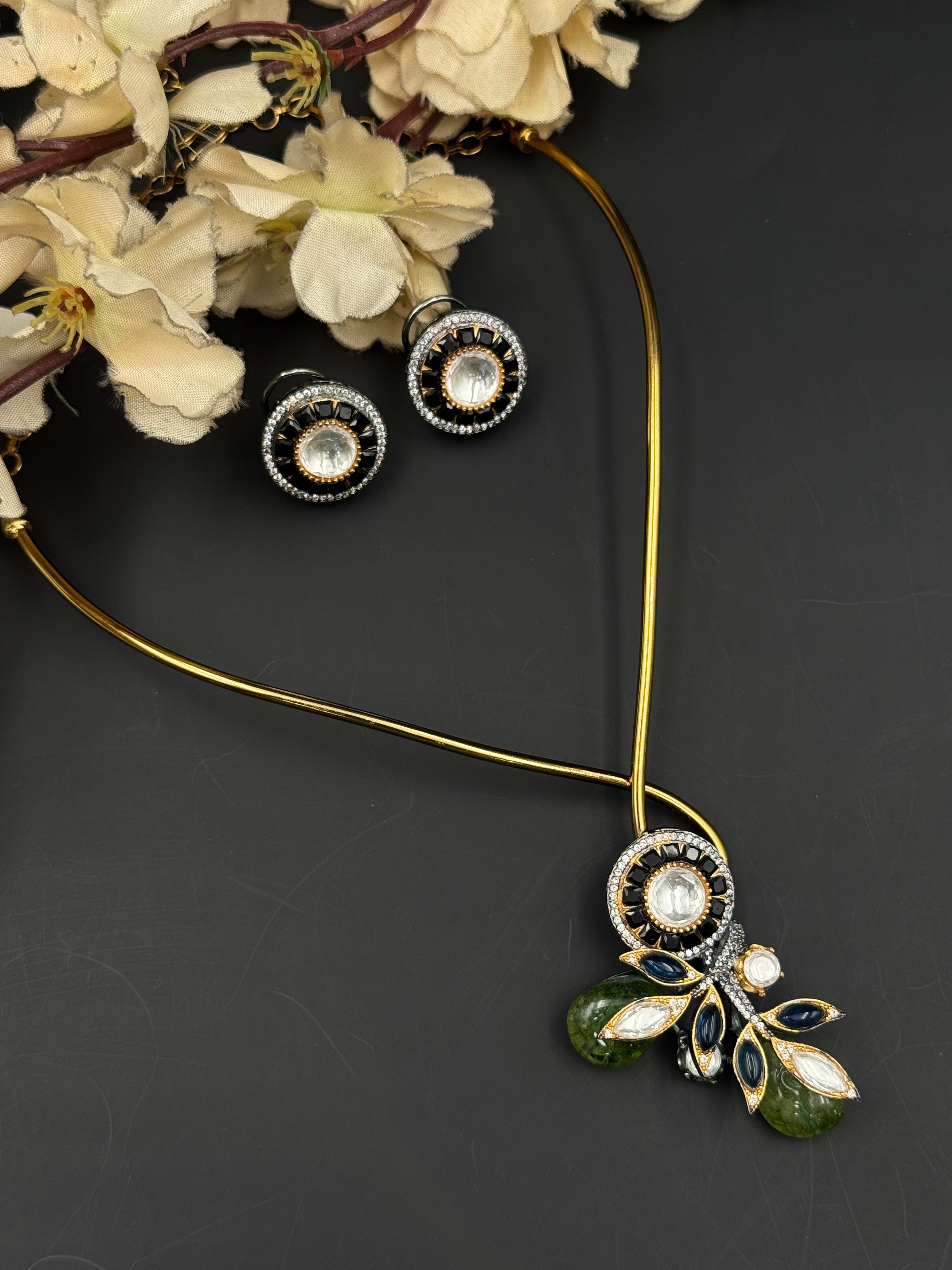 MIZOYA NECKLACE