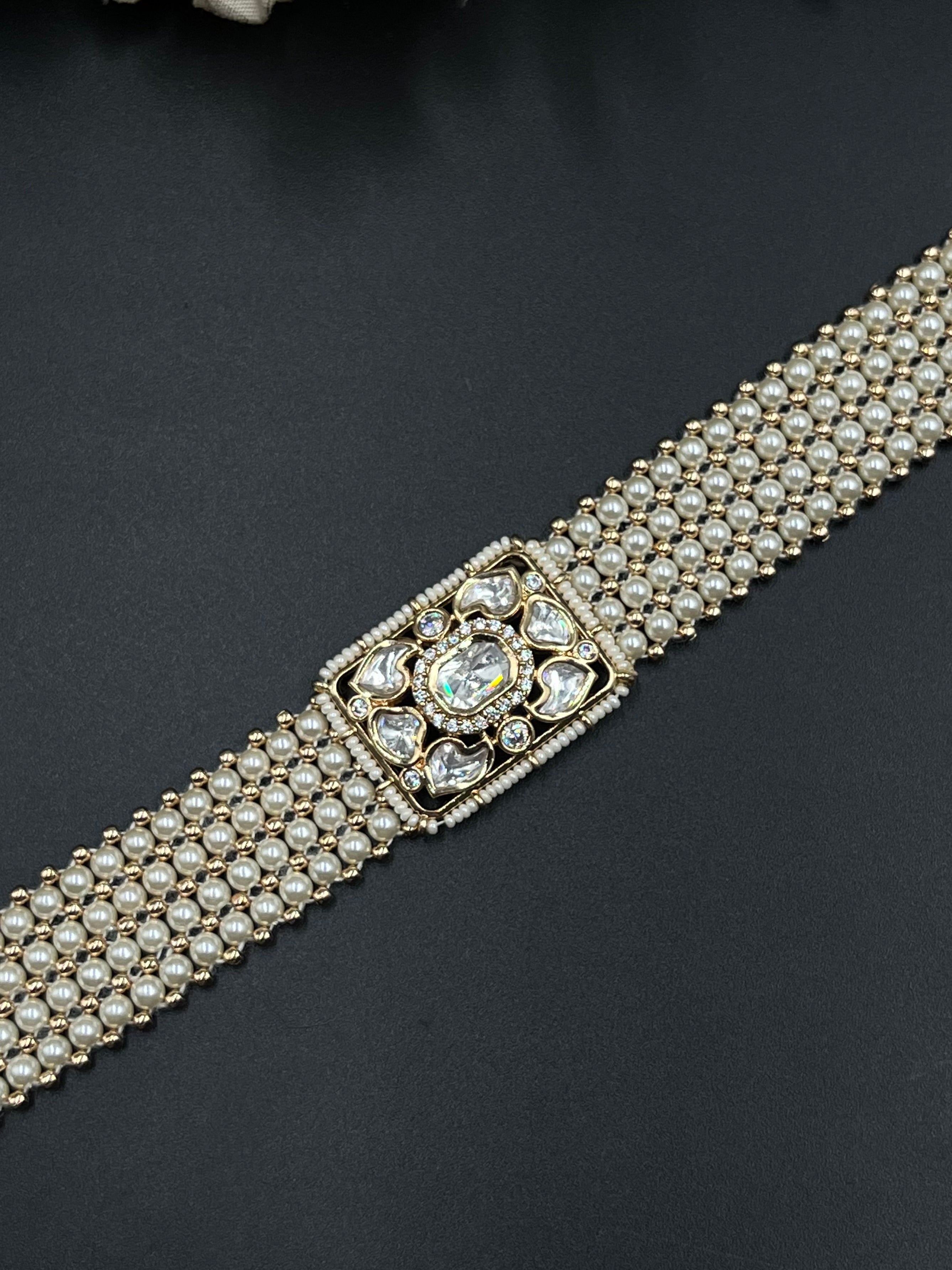 ZENAM NECKLACE