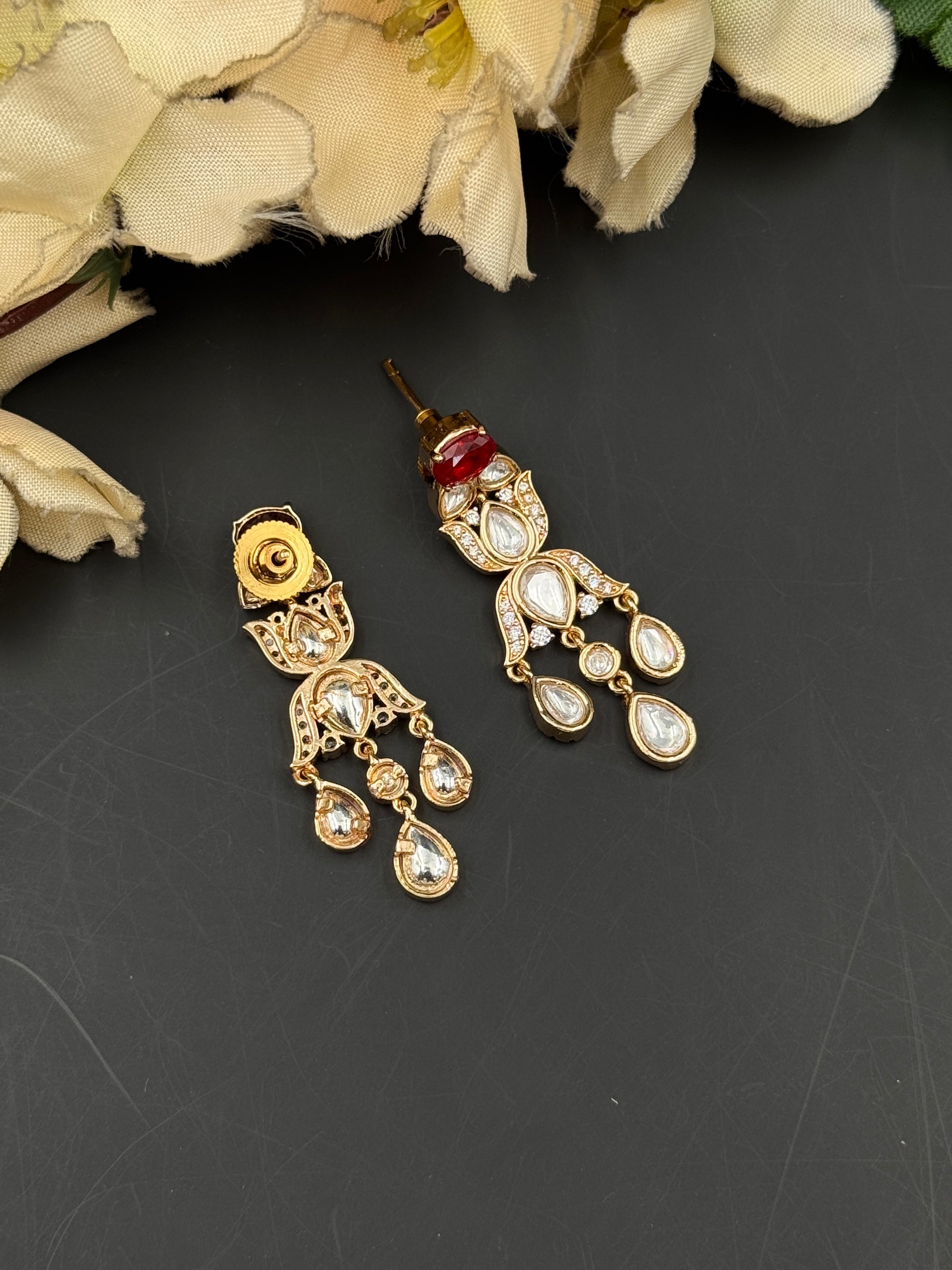 NOOR NECKLACE