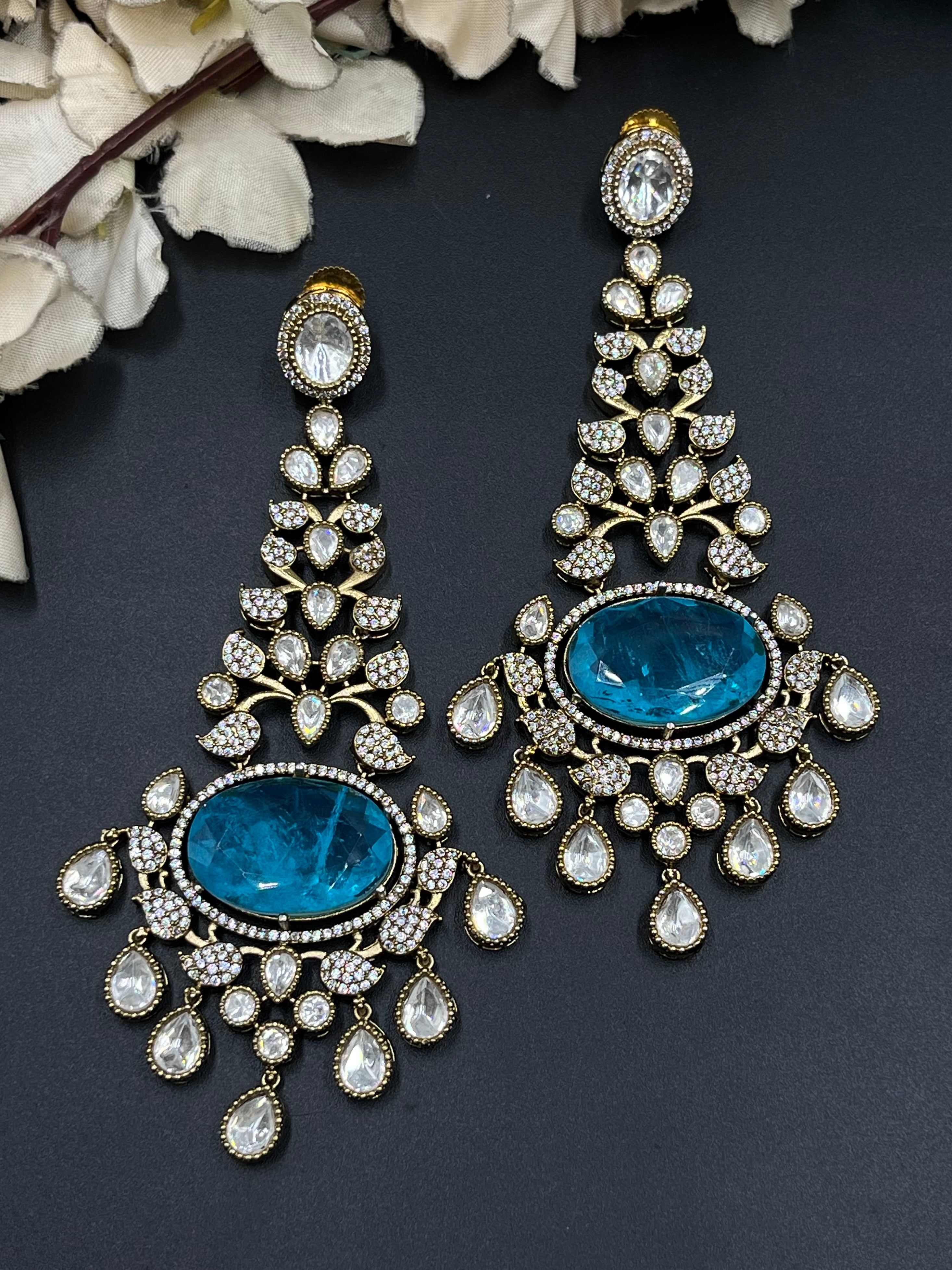 INIYA EARRINGS