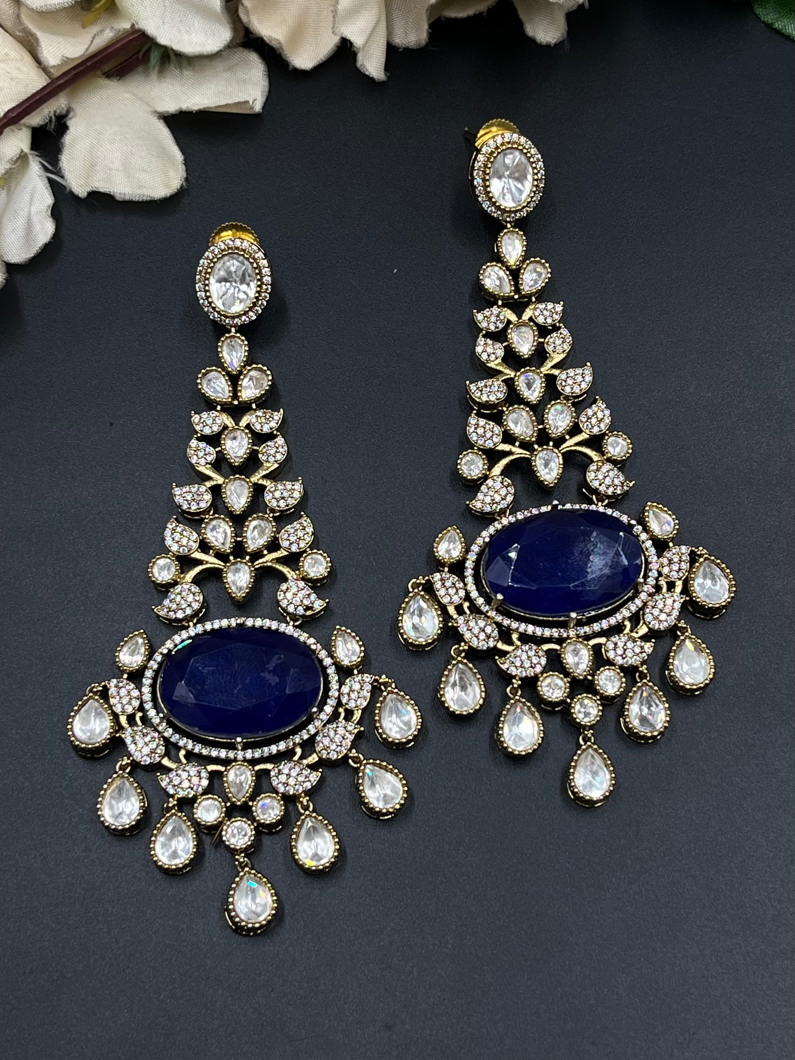INIYA EARRINGS