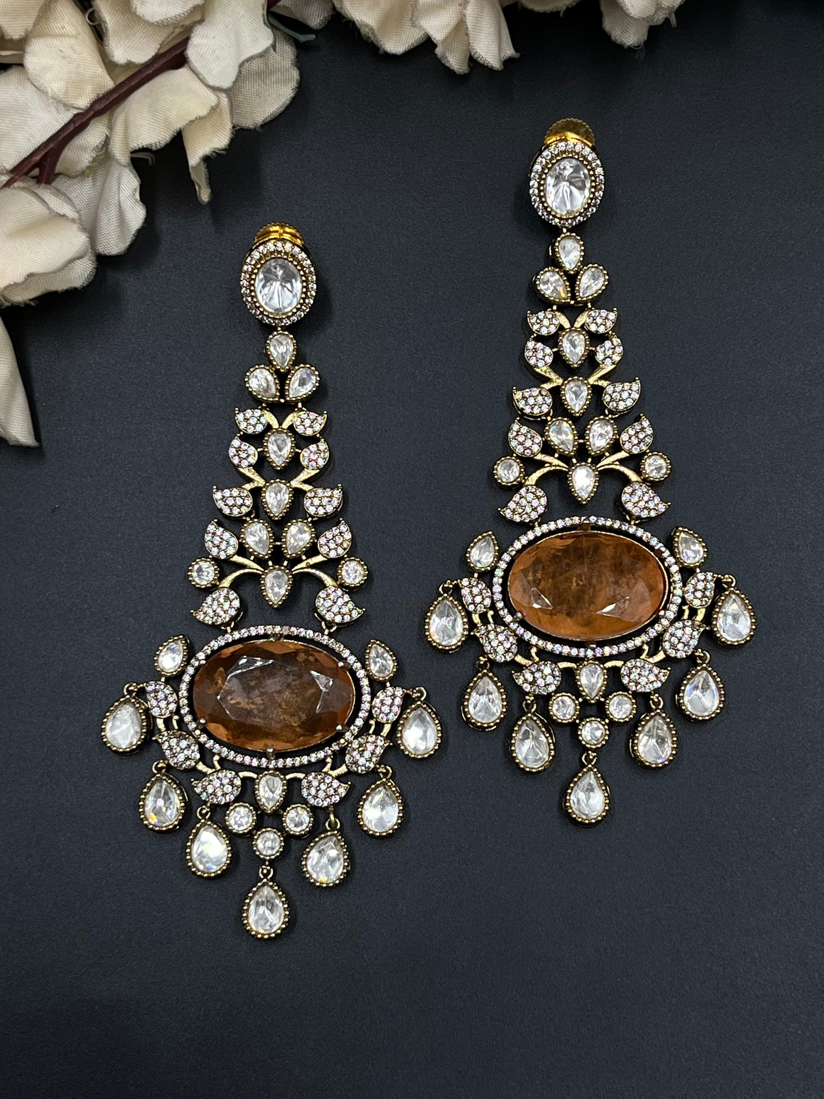 INIYA EARRINGS
