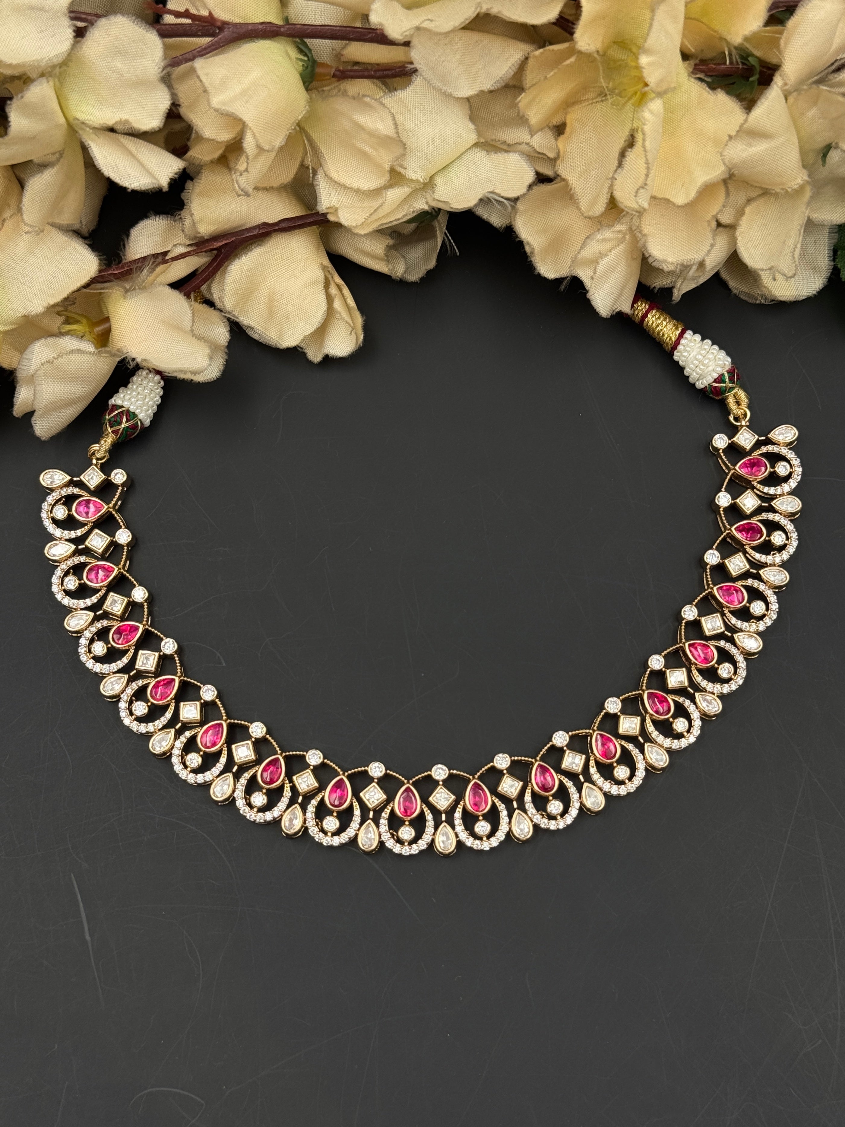 ERUM NECKLACE