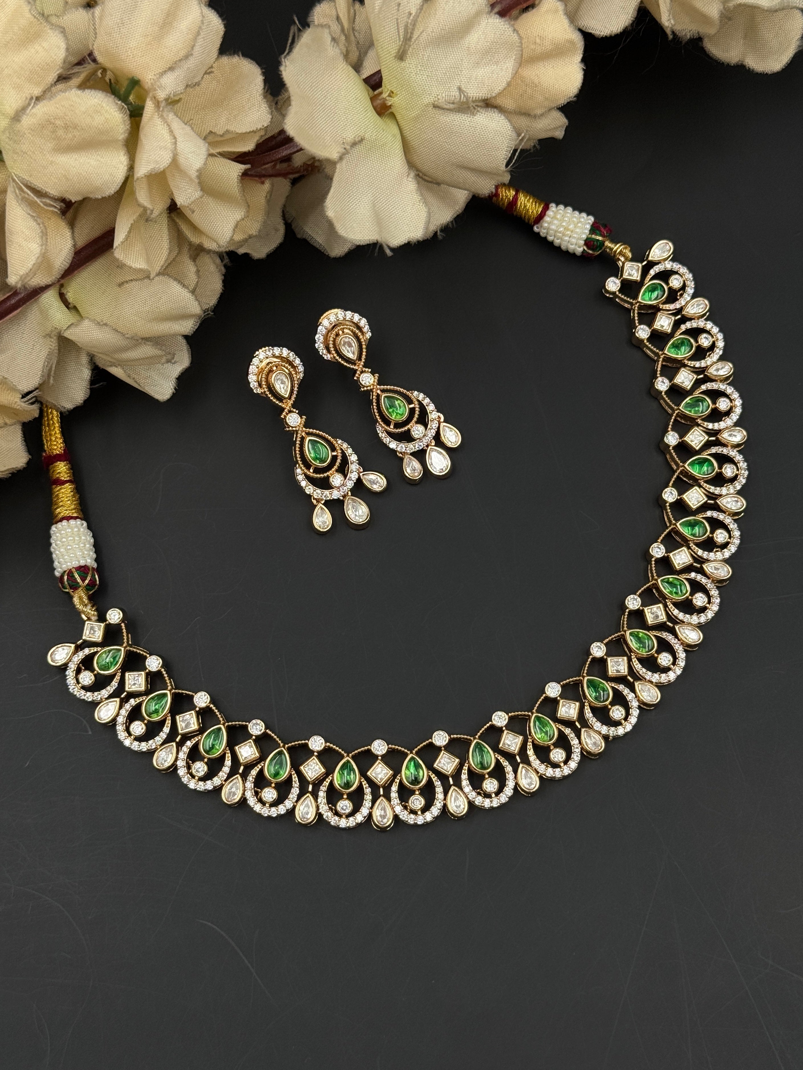 ERUM NECKLACE