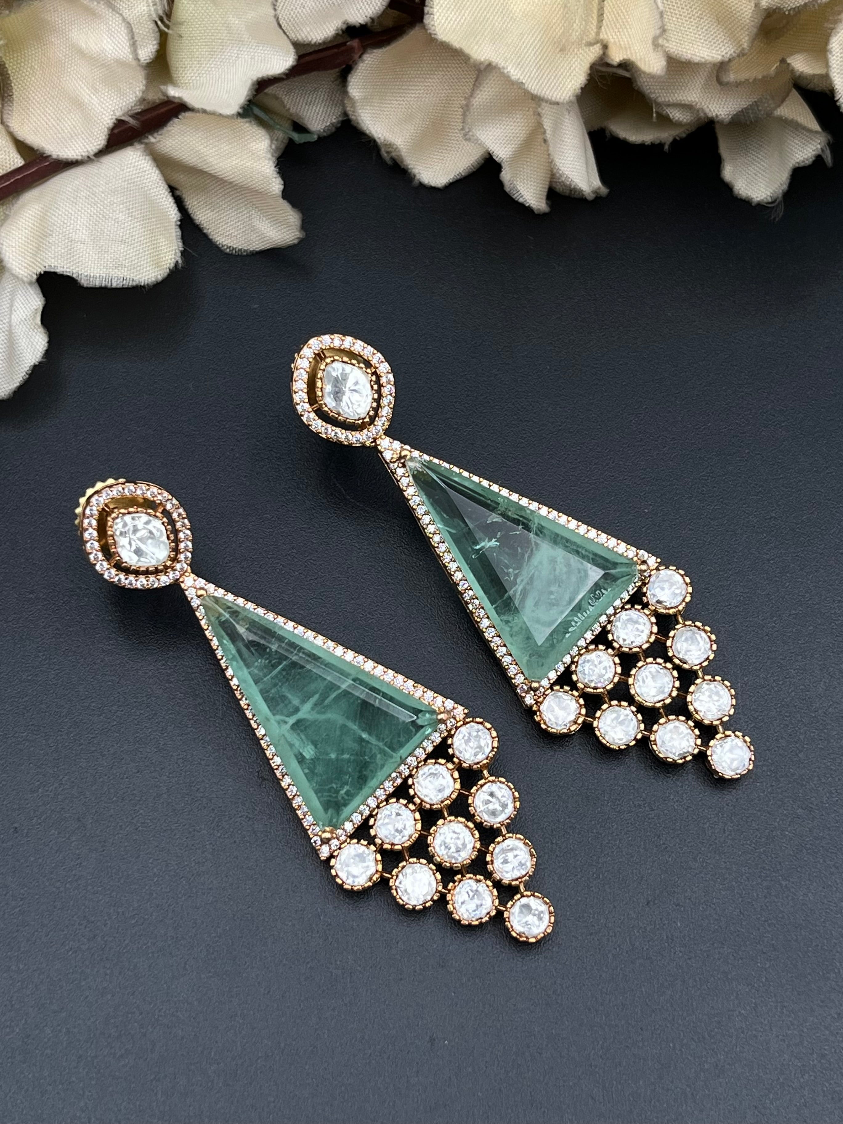 GUNU EARRINGS
