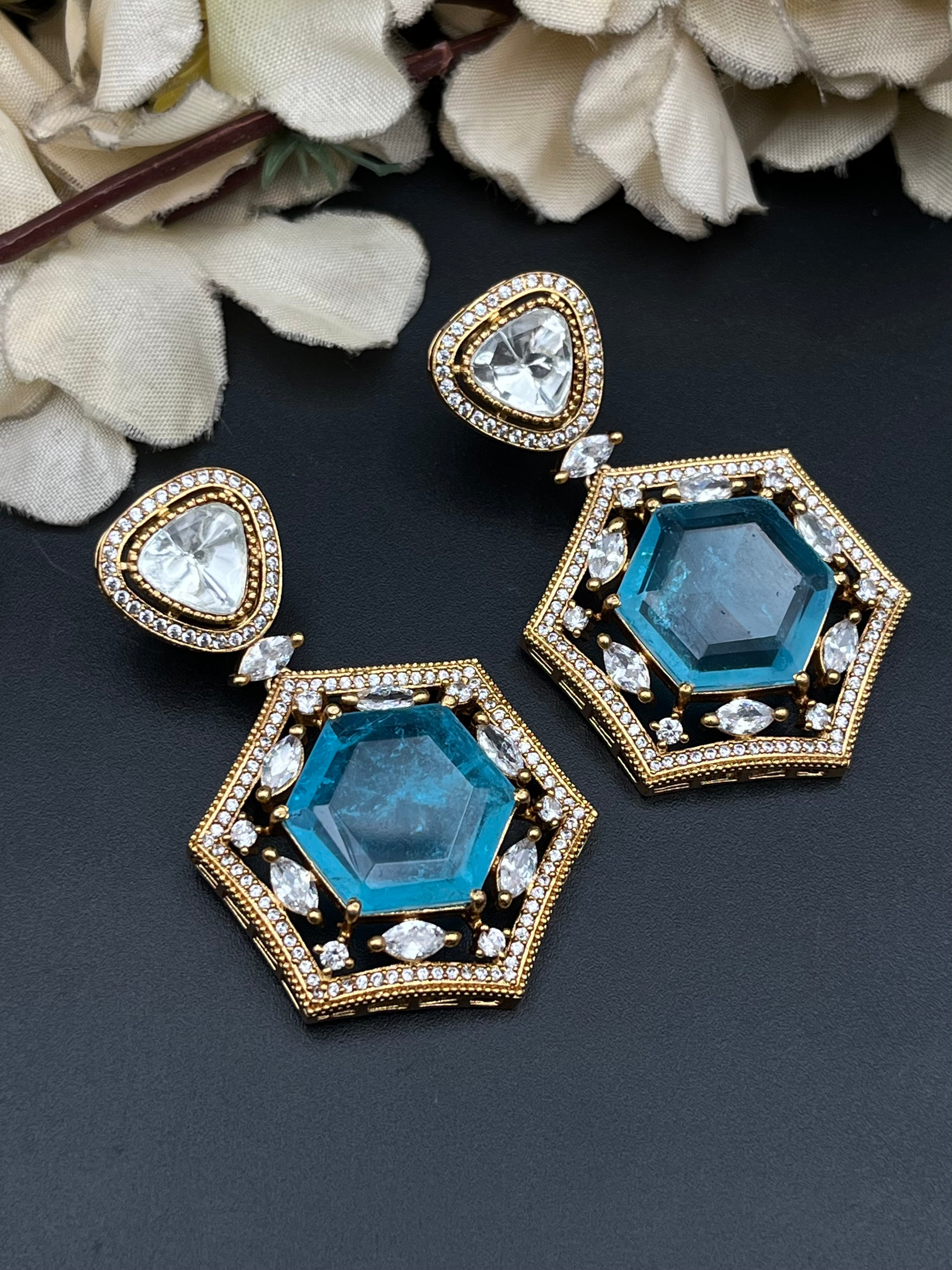 SIYA EARRINGS