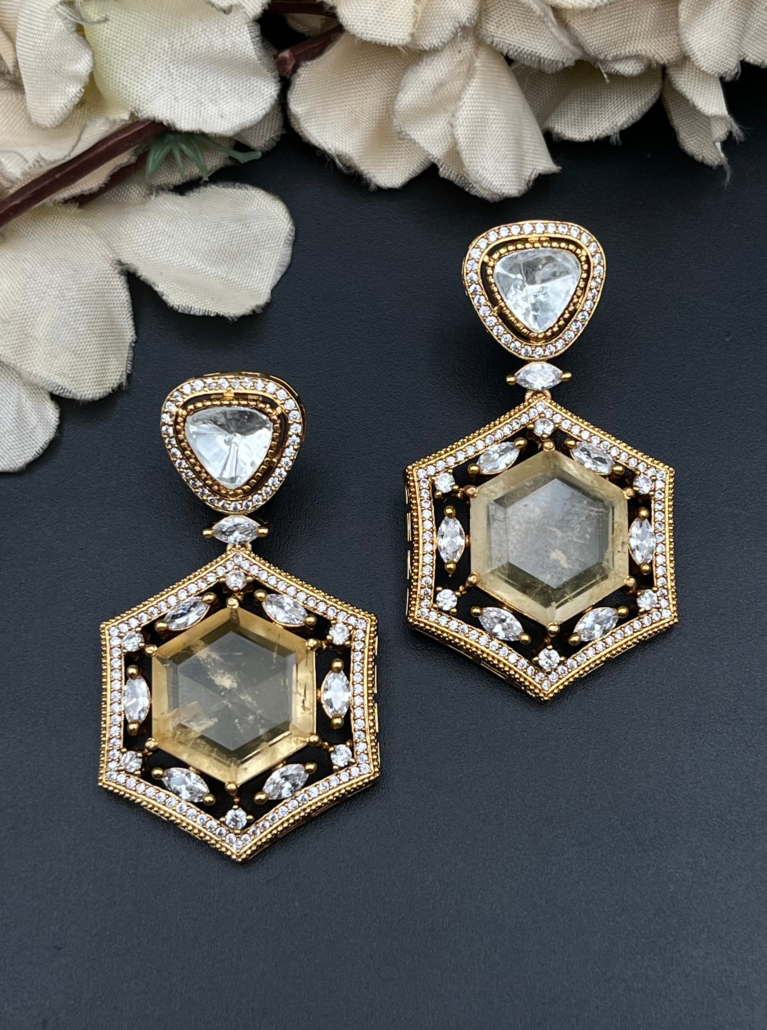 SIYA EARRINGS