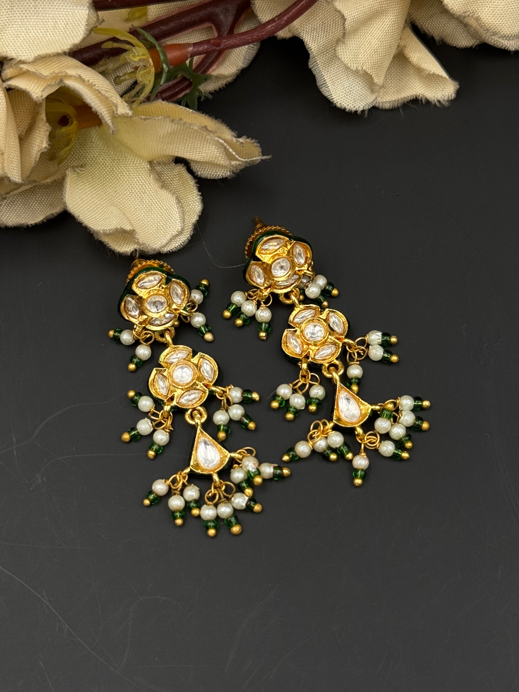 MOH NECKLACE