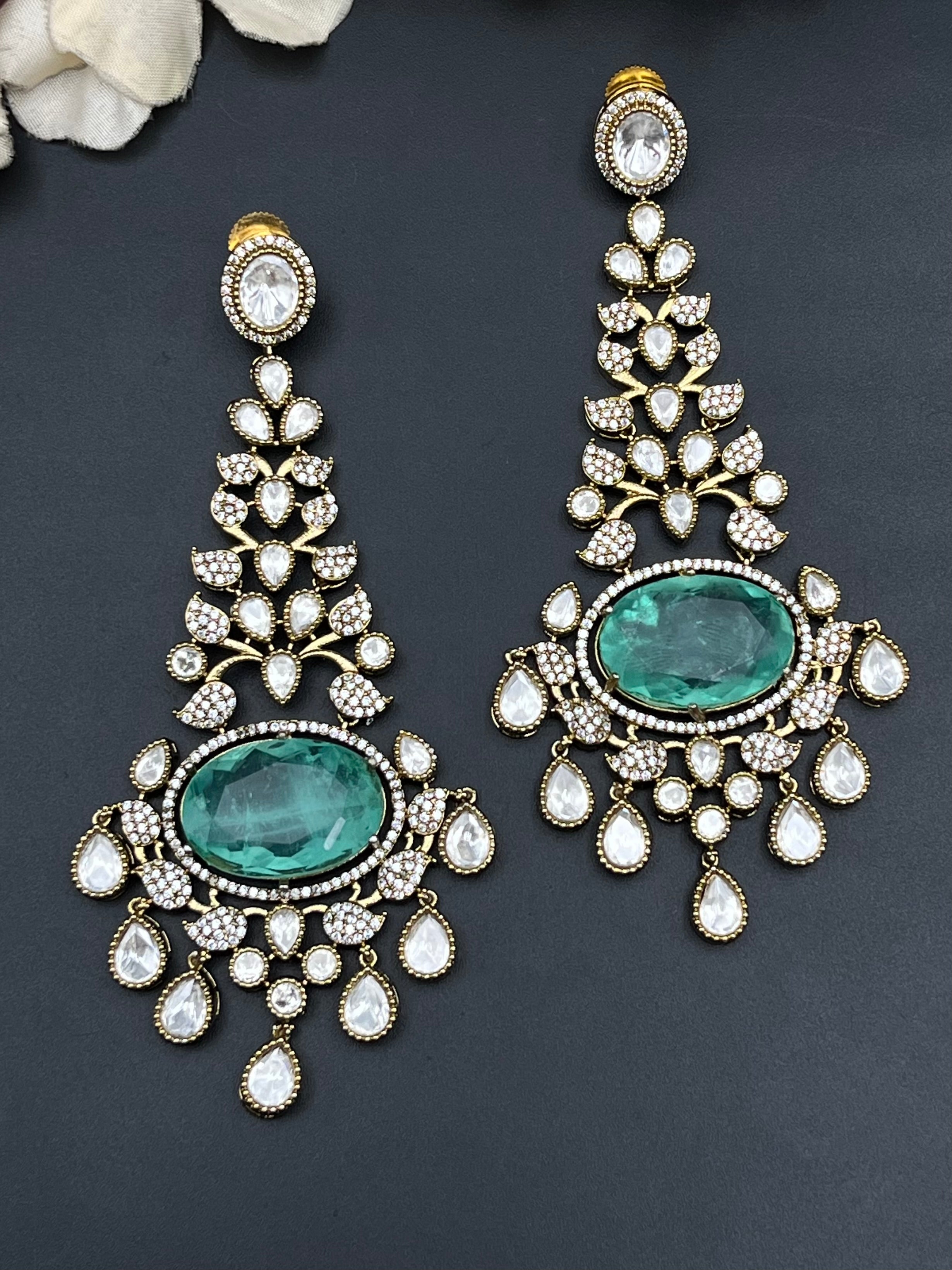 INIYA EARRINGS