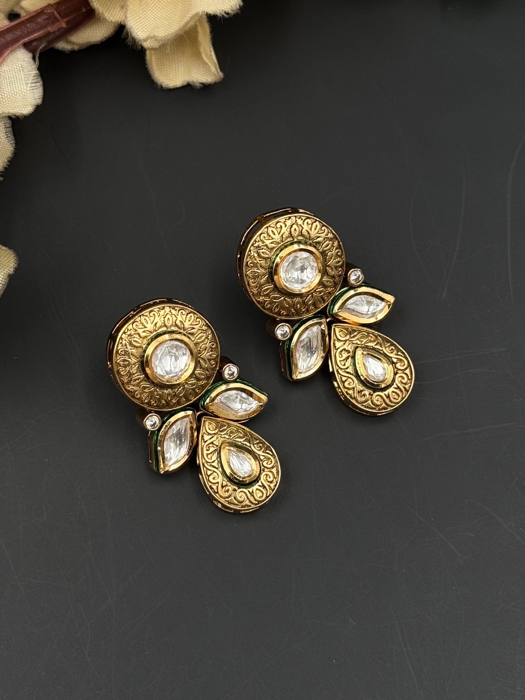 SABA NECKLACE