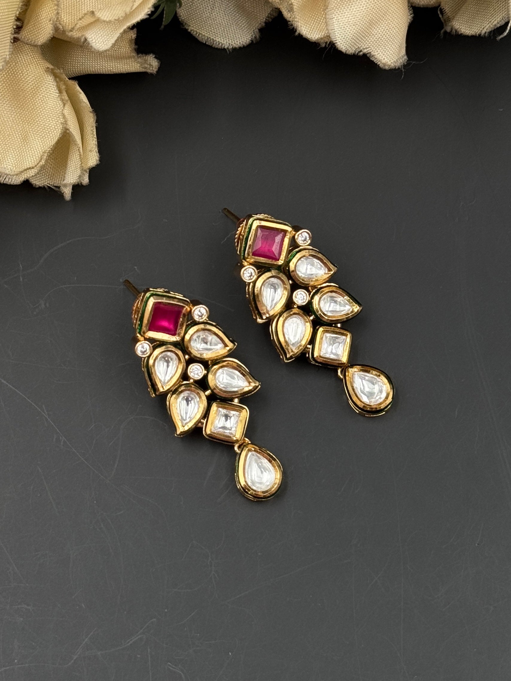 SHIFA NECKLACE