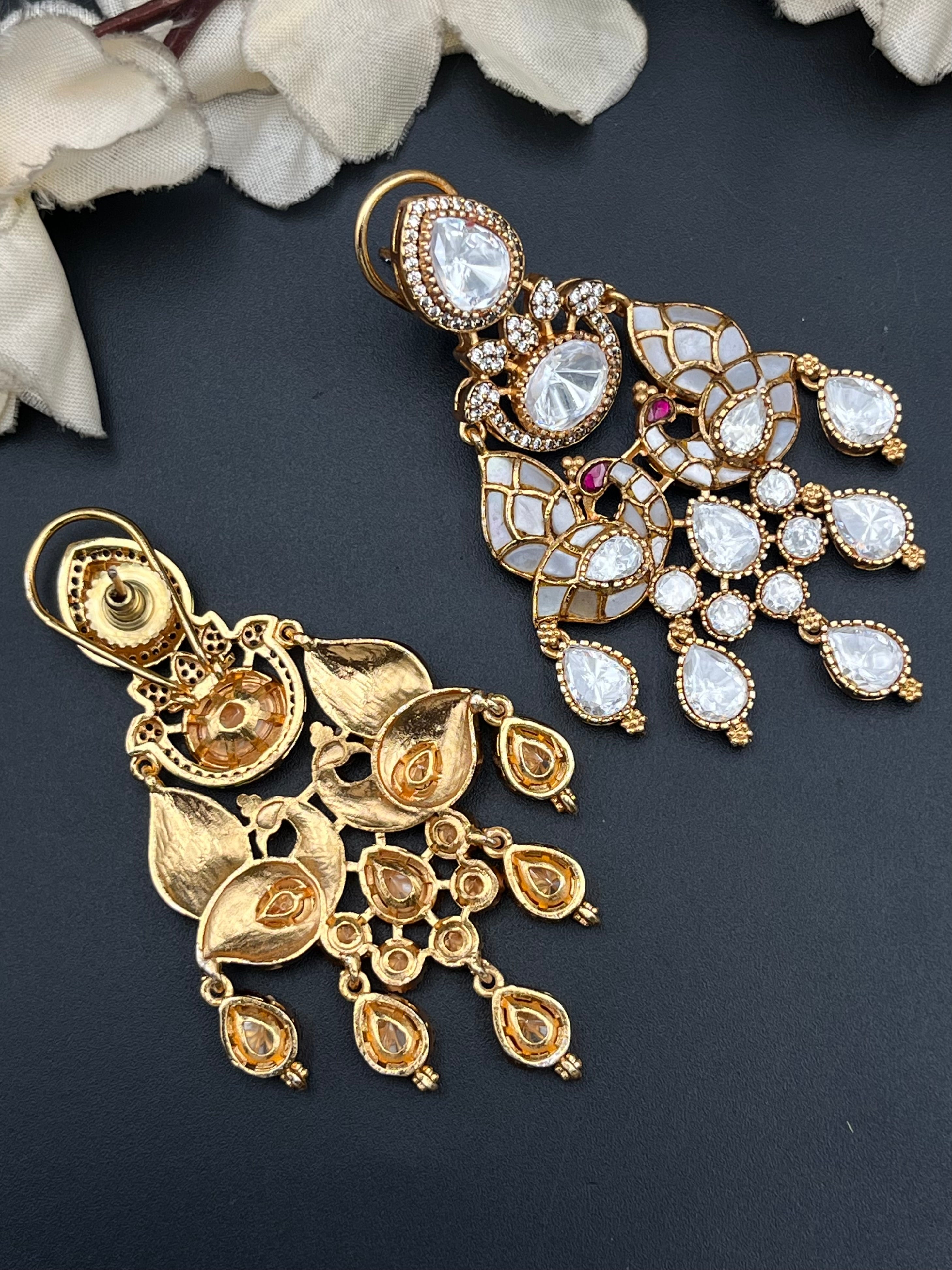 AMARA EARRINGS