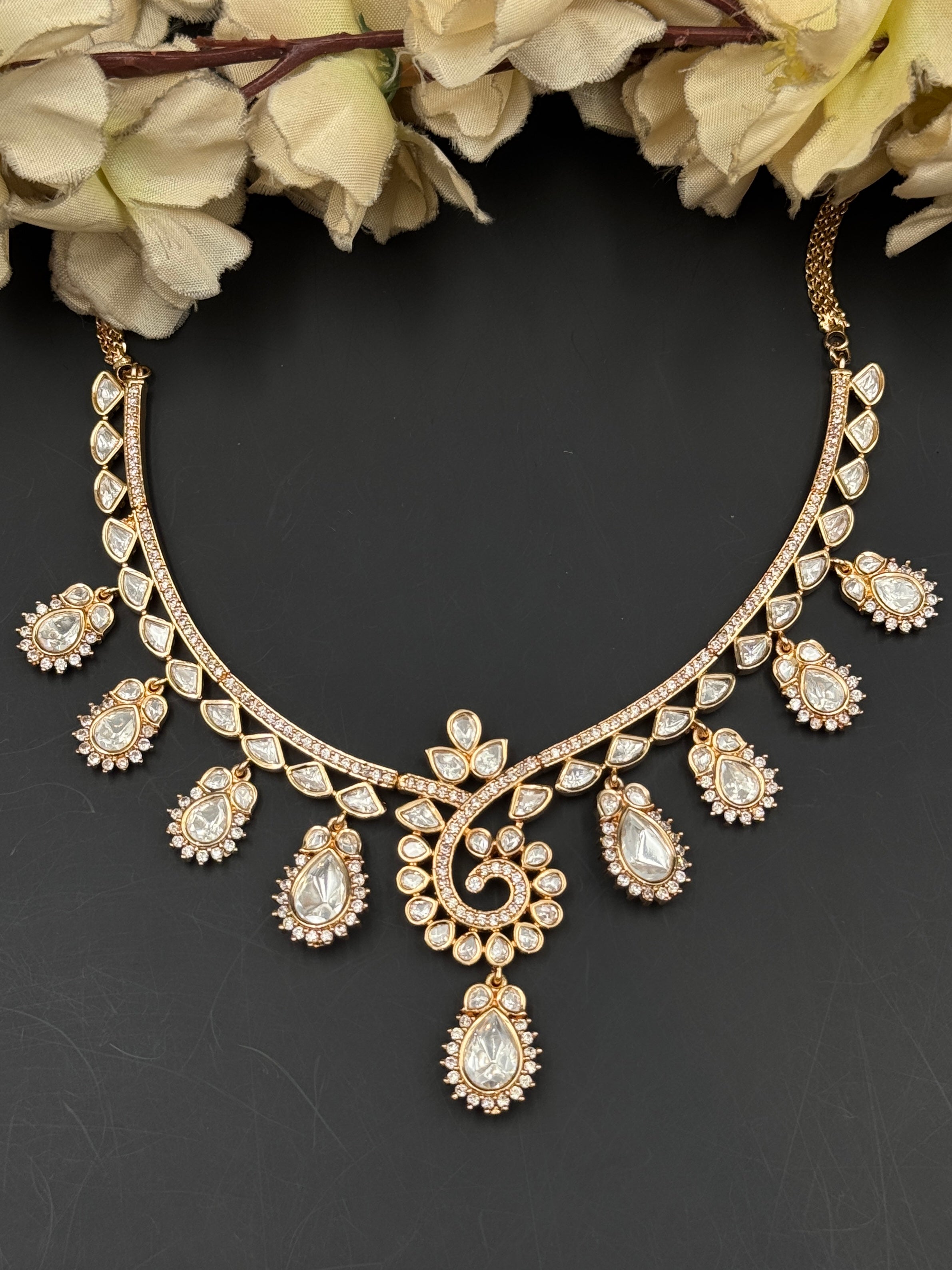 HEBA NECKLACE
