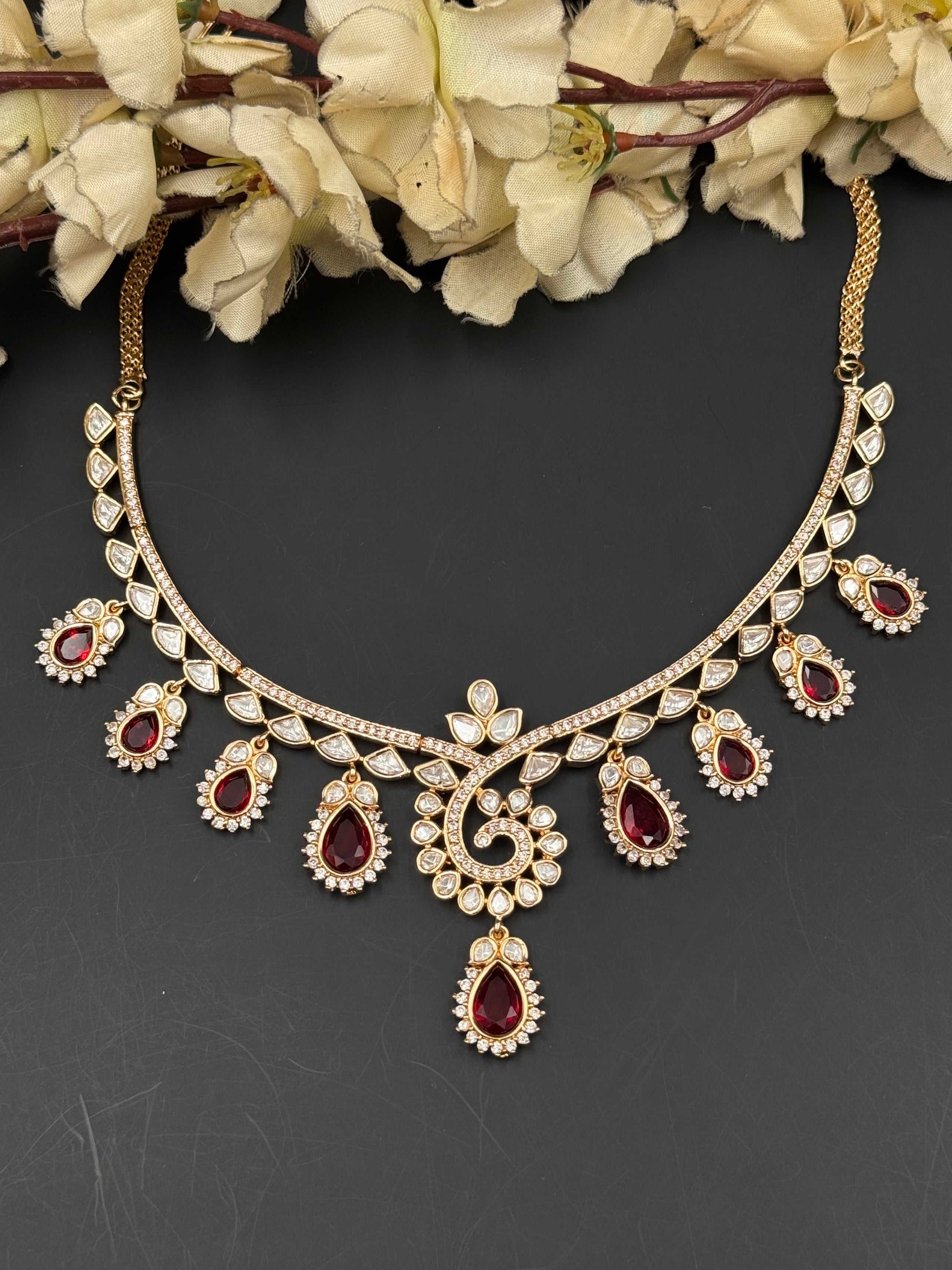 HEBA NECKLACE