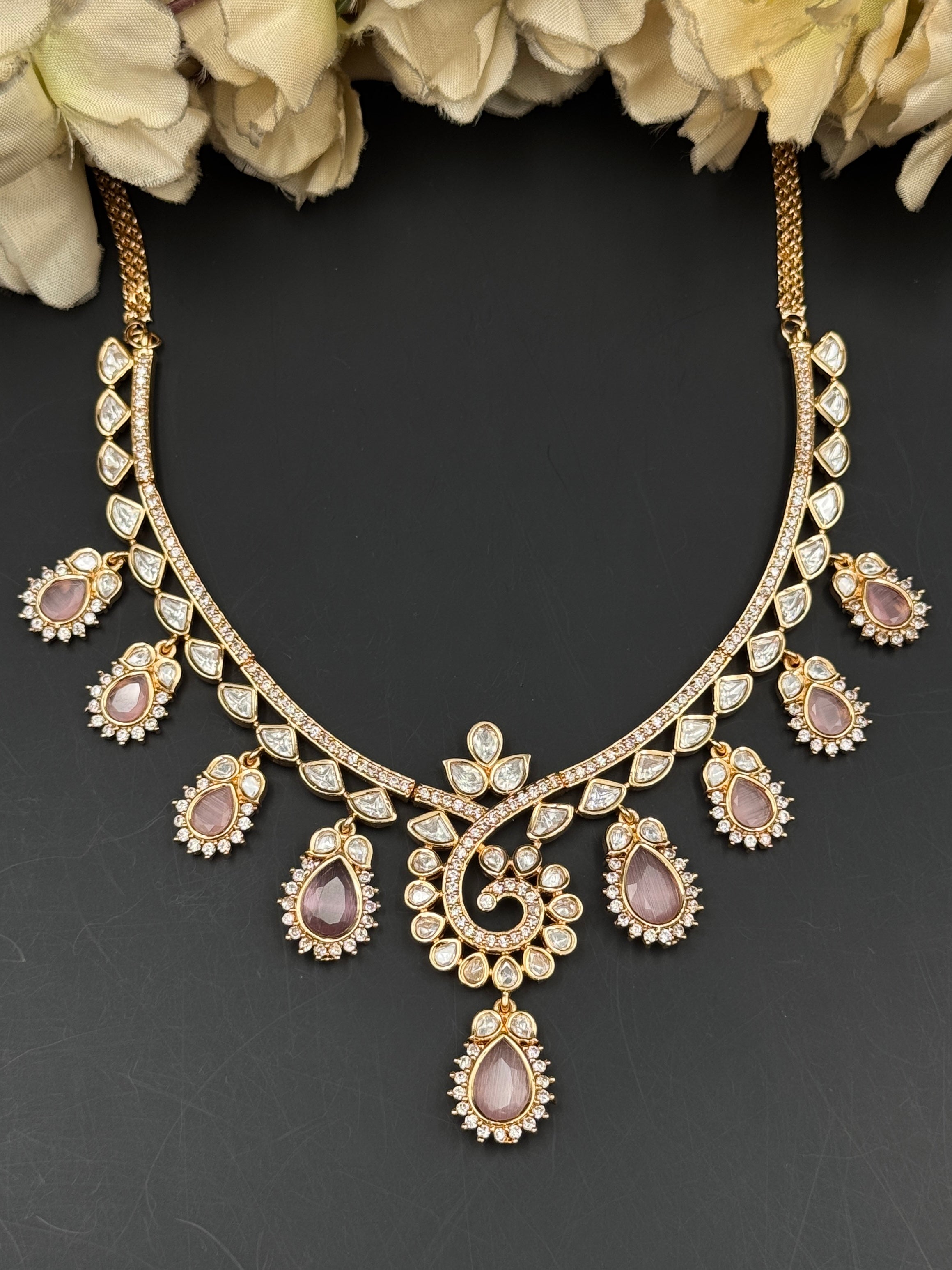 HEBA NECKLACE