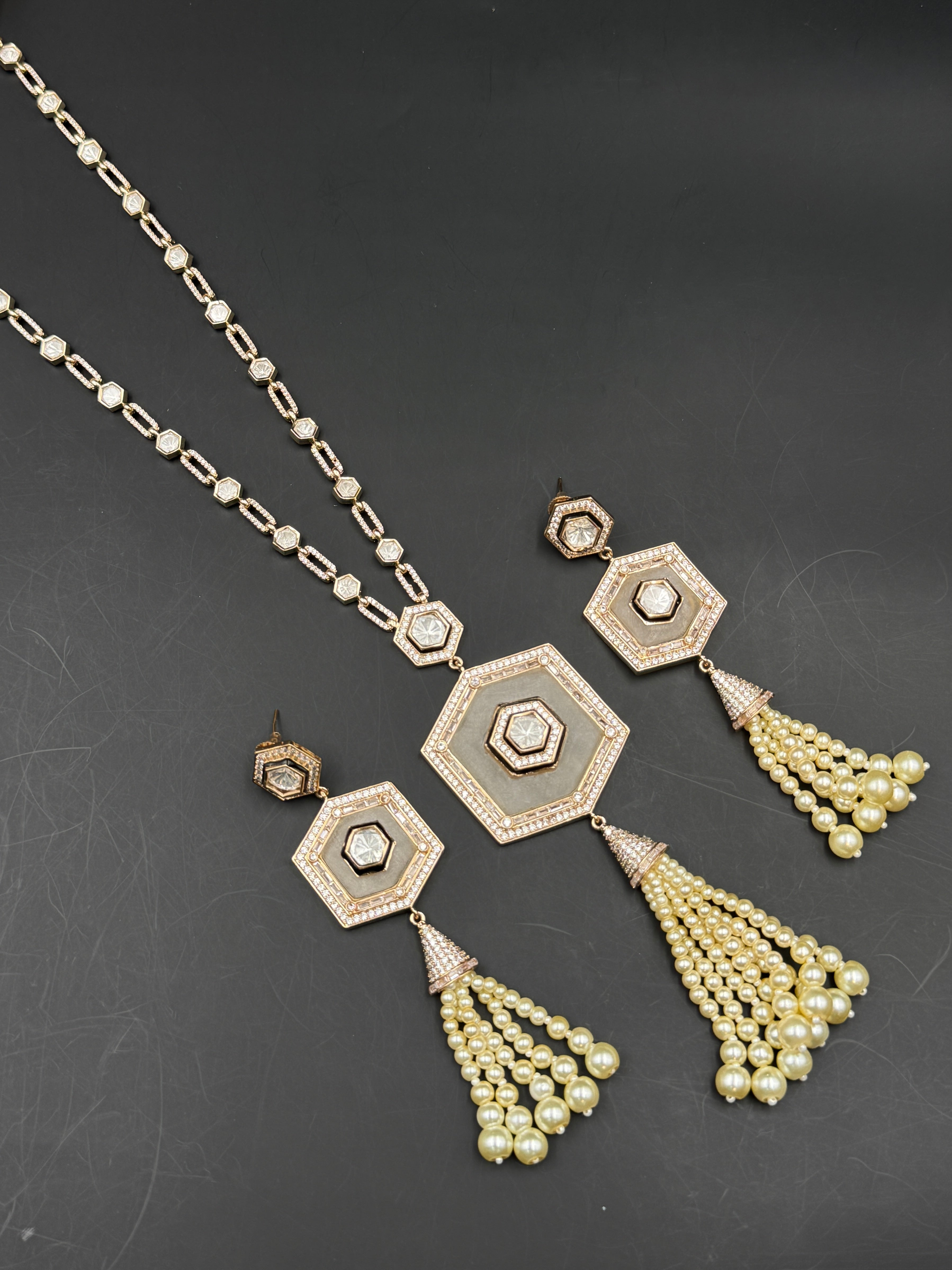 MAYA NECKLACE