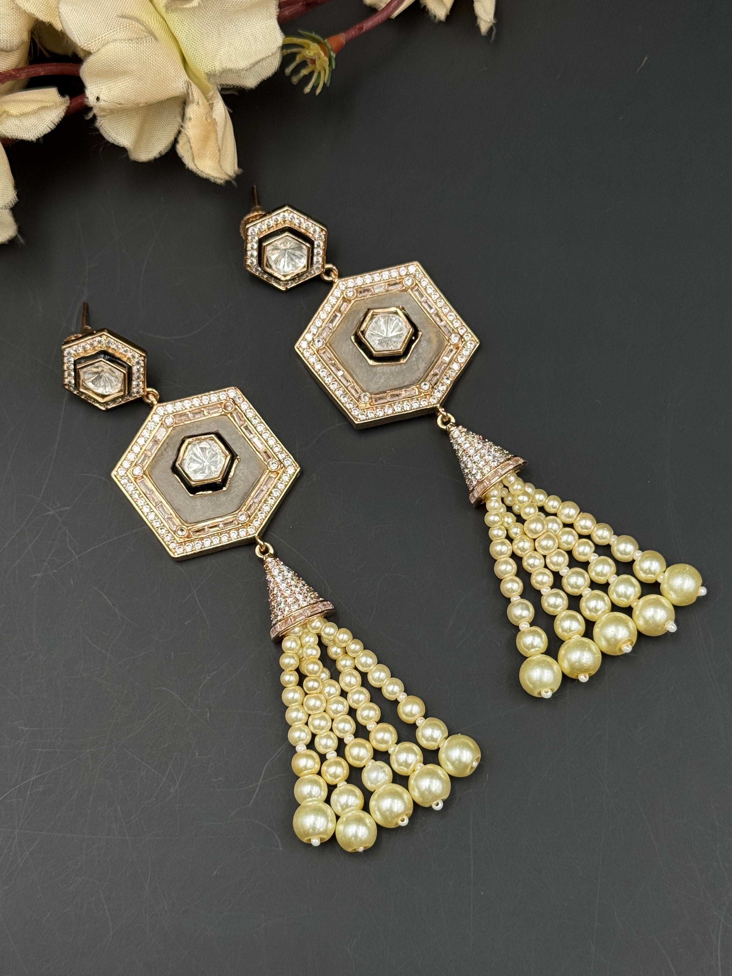 MAYA NECKLACE
