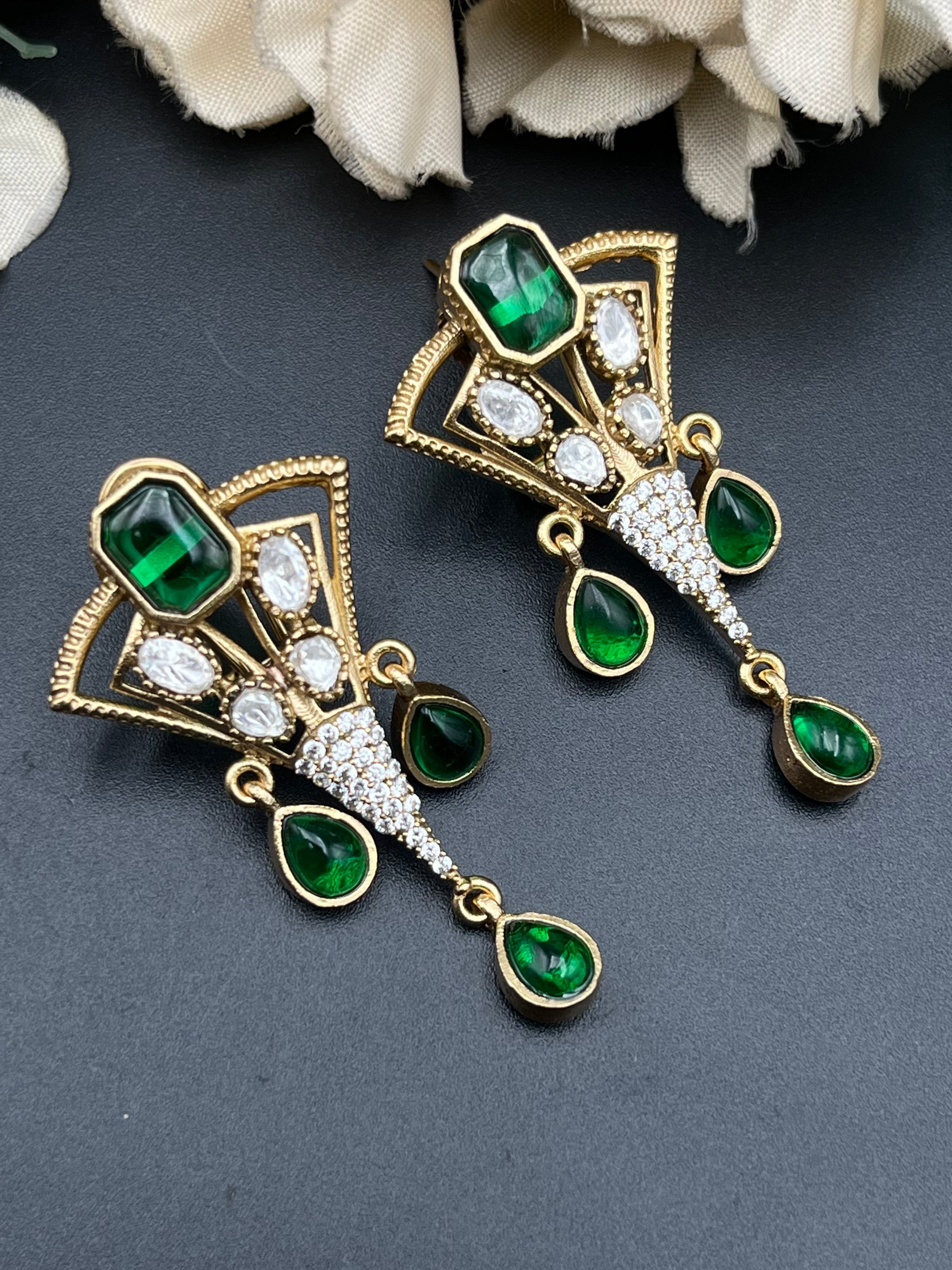 ANILA EARRINGS