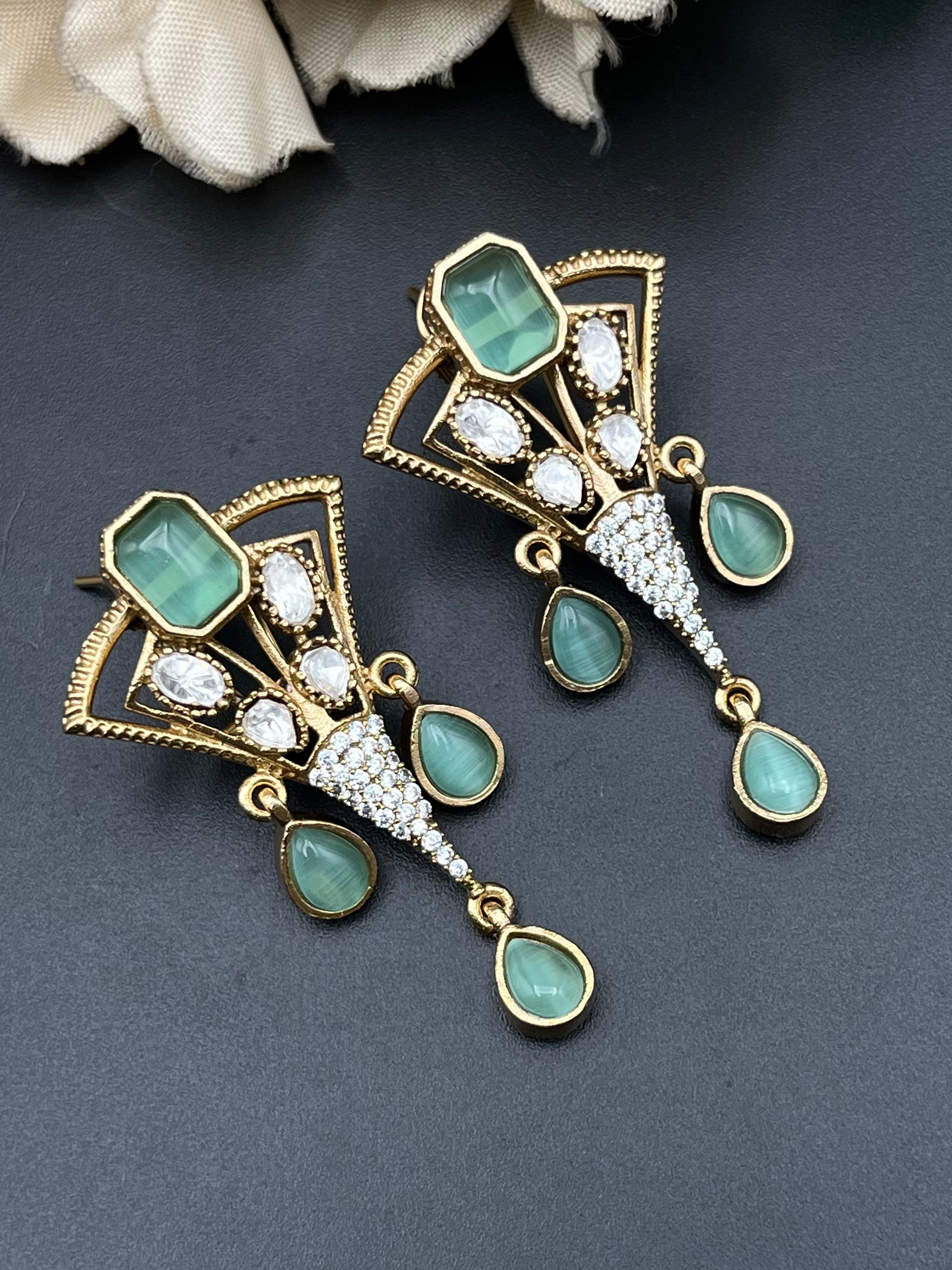 ANILA EARRINGS