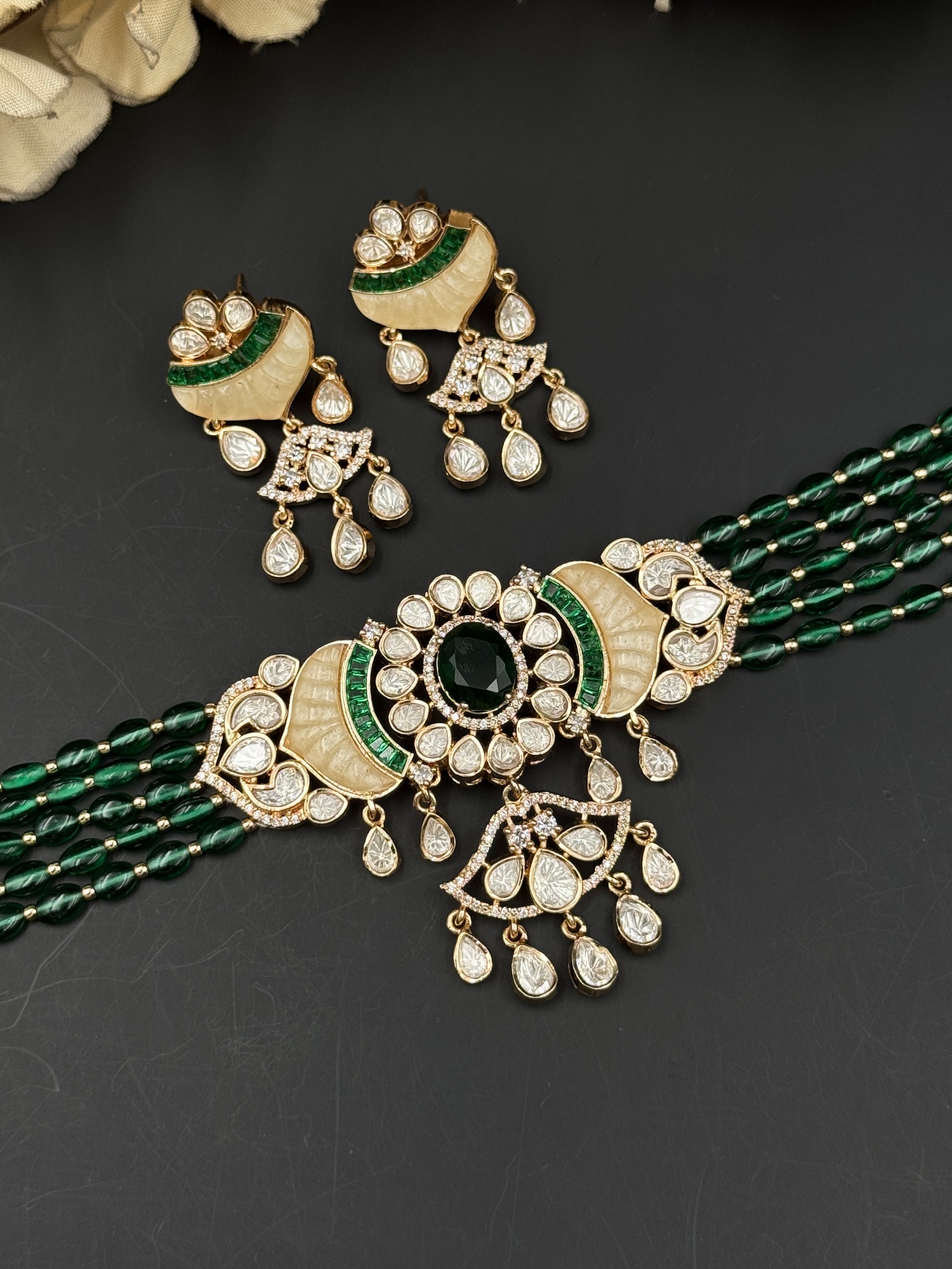 TABINA NECKLACE