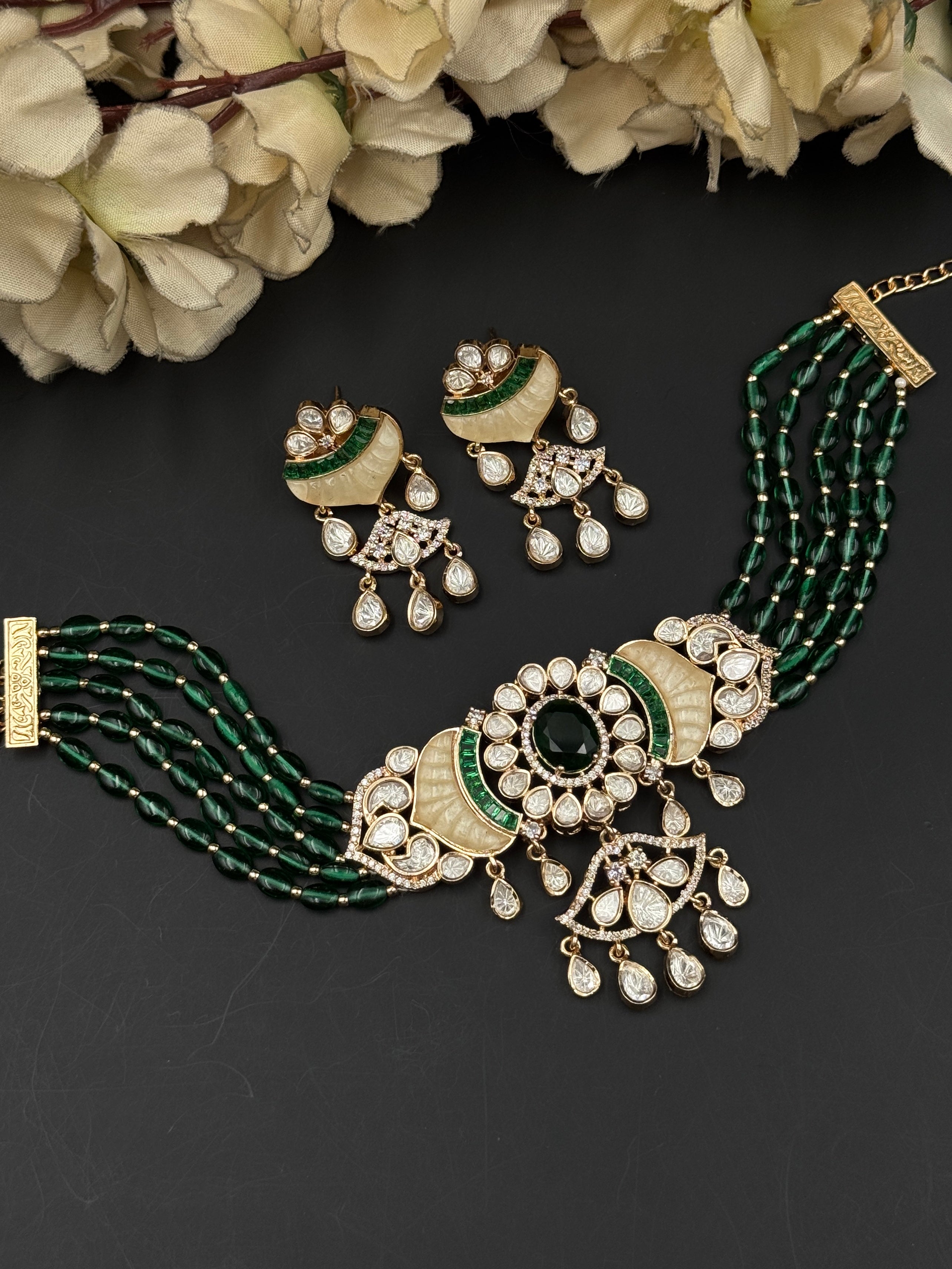 TABINA NECKLACE