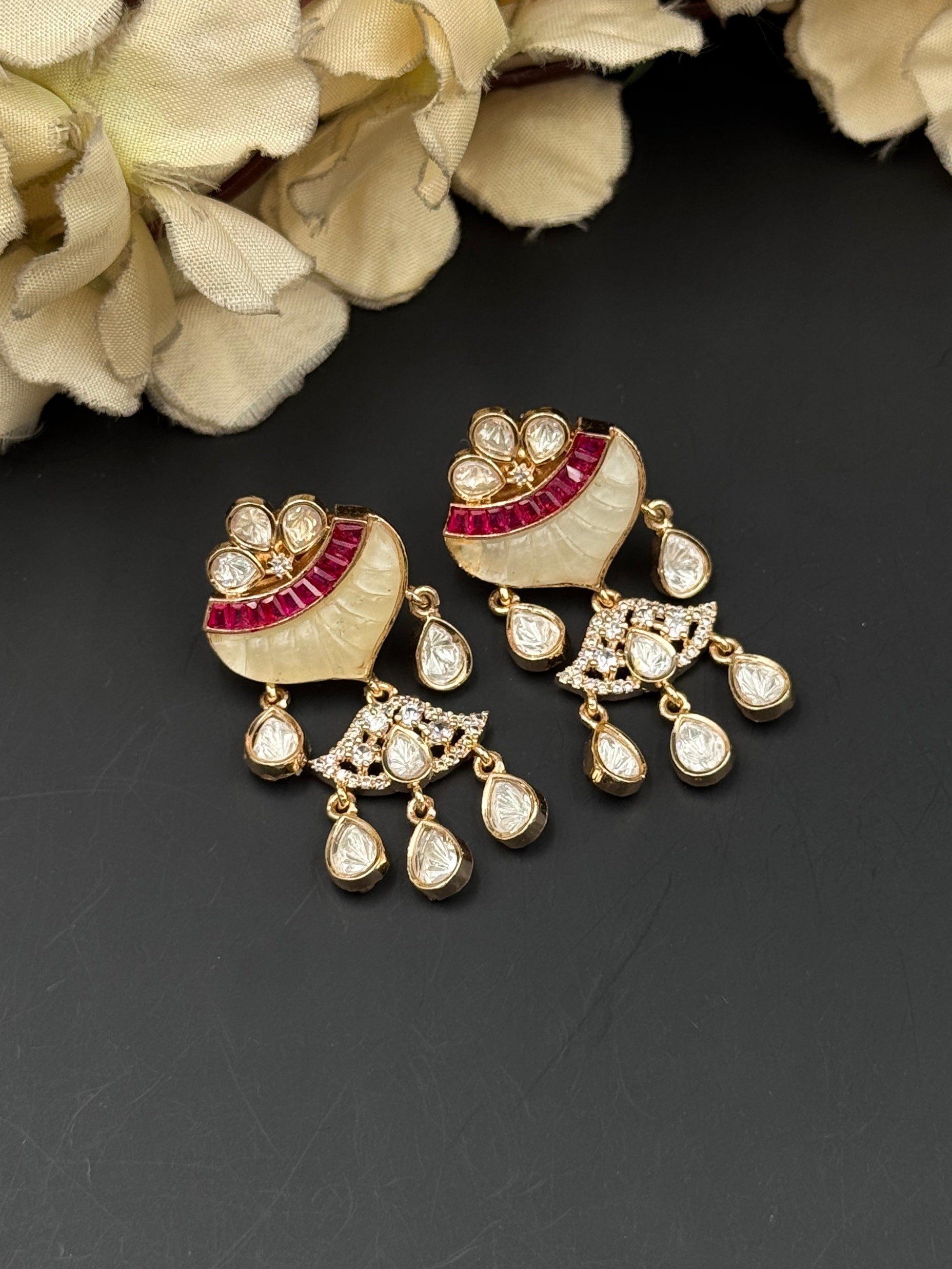 TABINA NECKLACE
