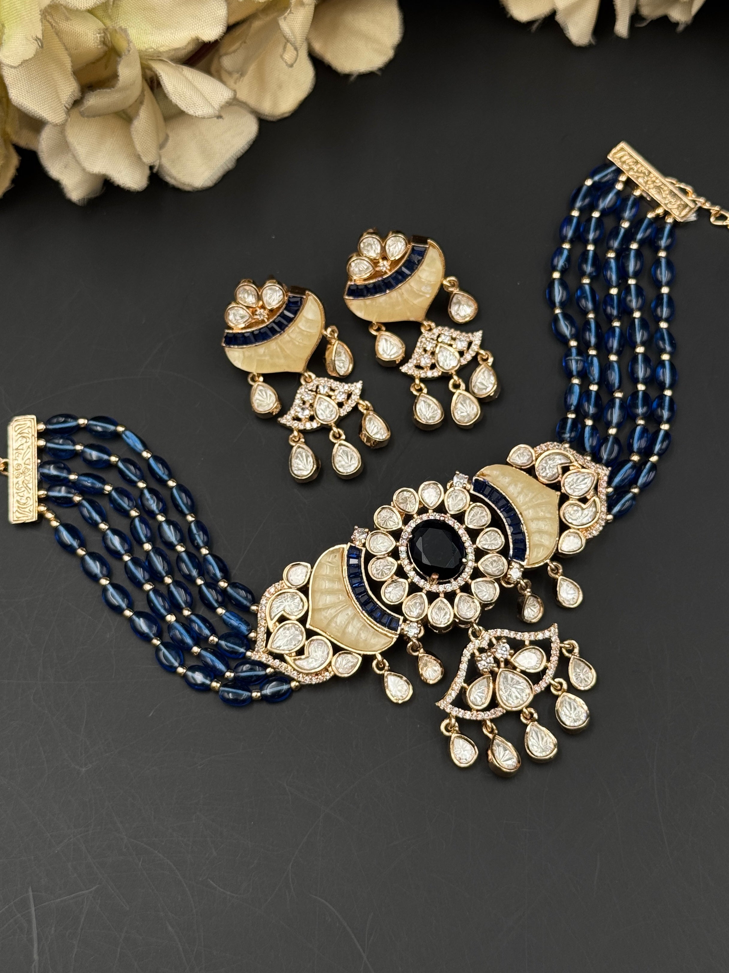 TABINA NECKLACE