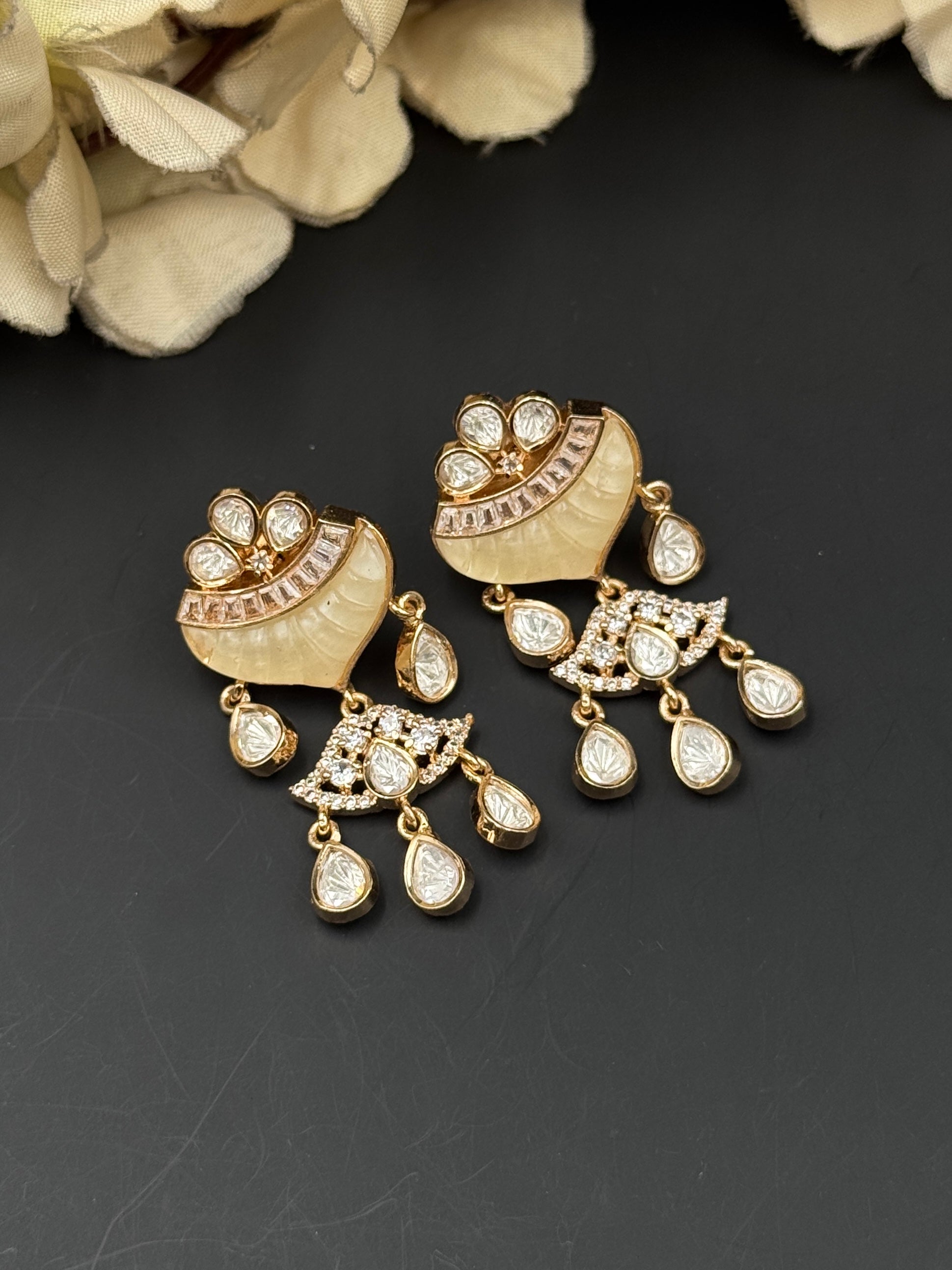 TABINA NECKLACE