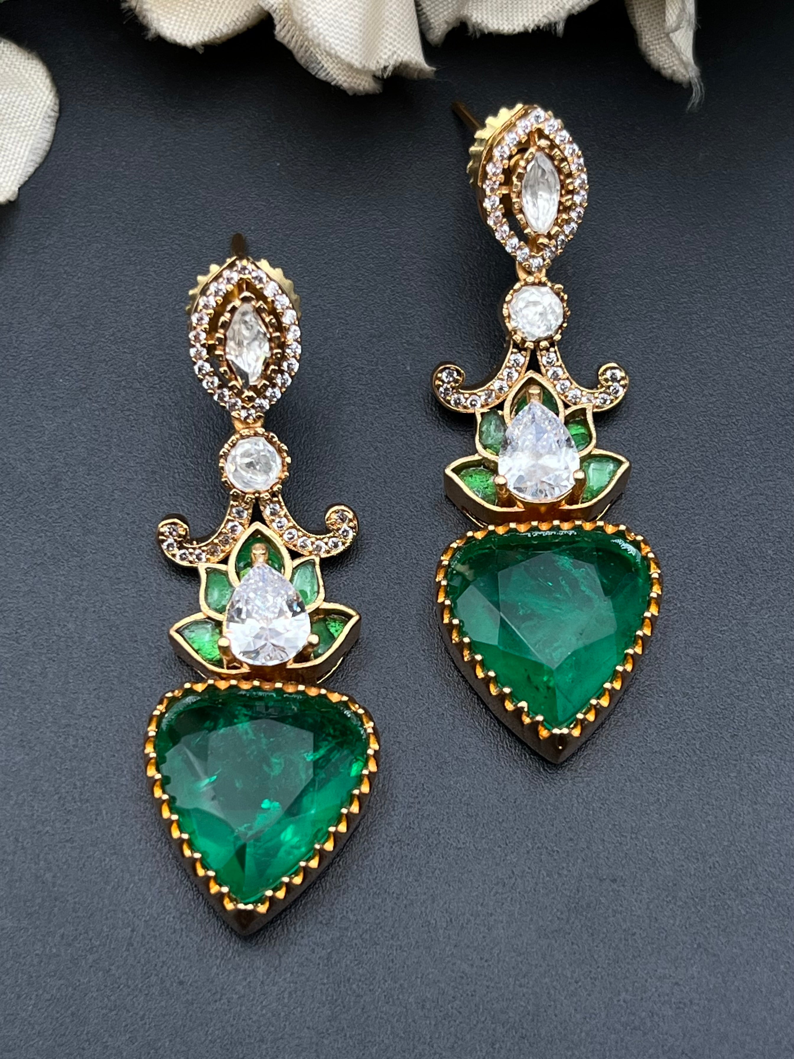 KAUSAR EARRINGS