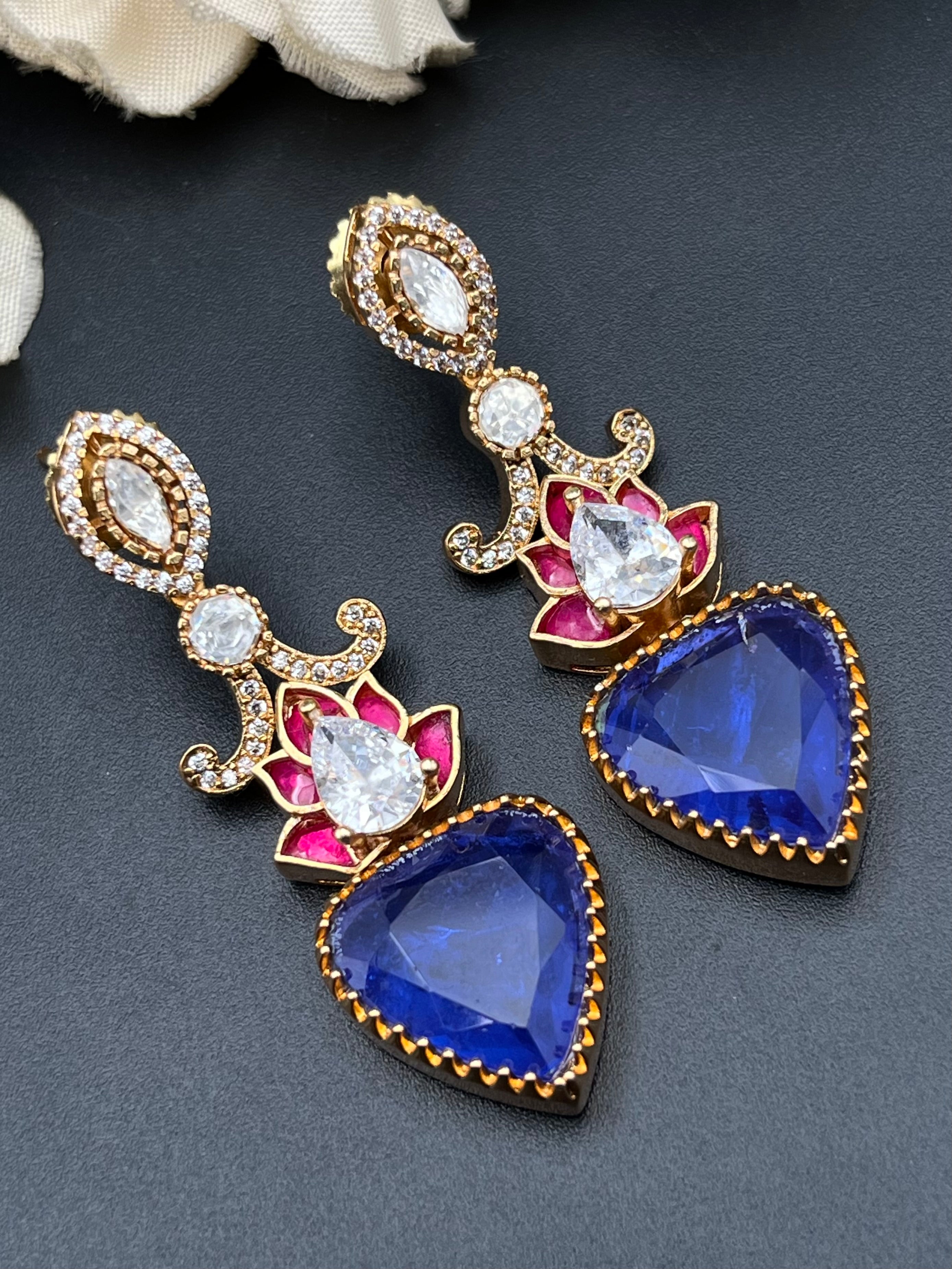 KAUSAR EARRINGS