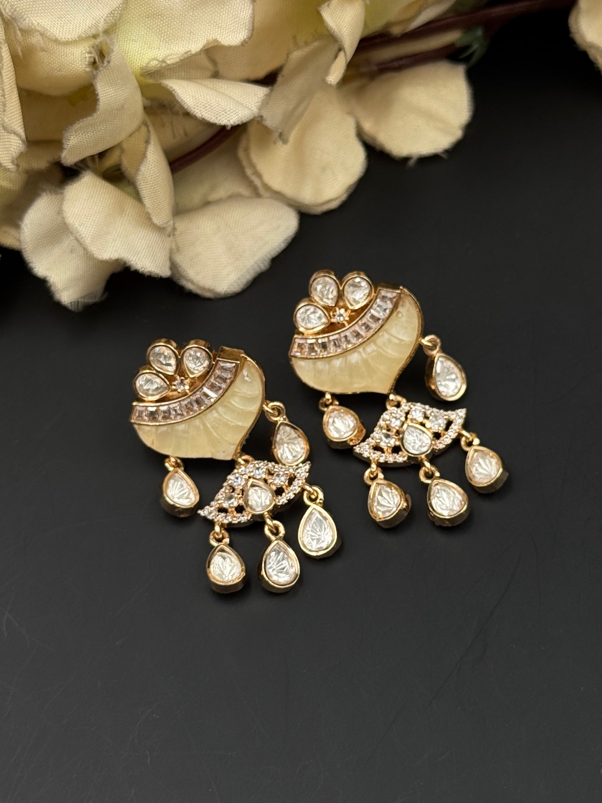 TABINA NECKLACE