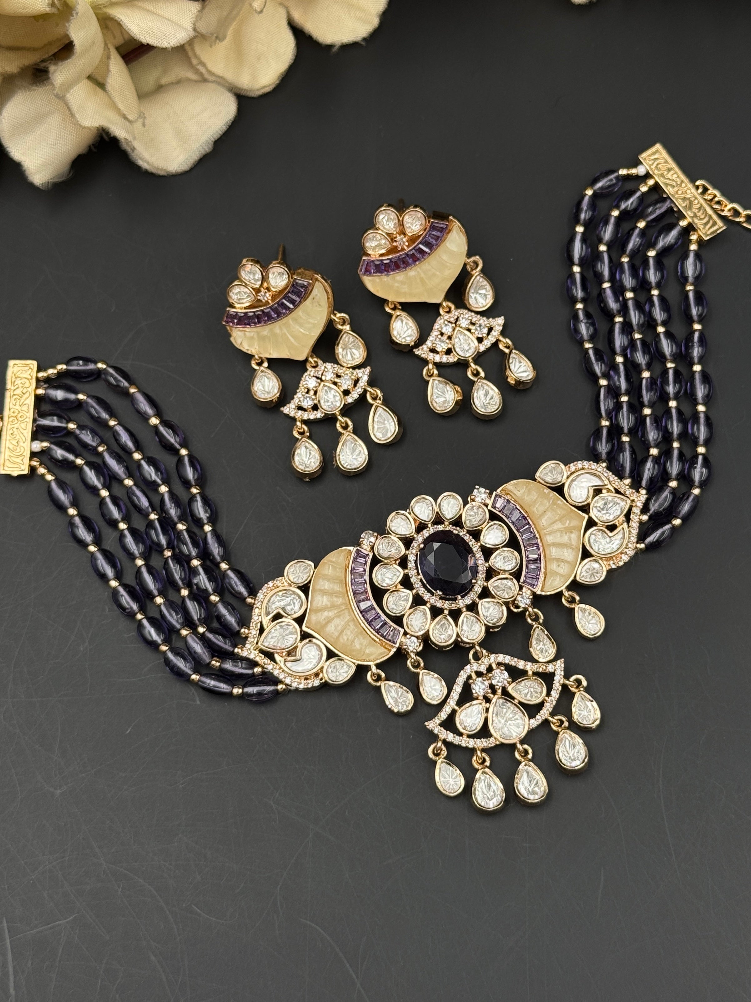 TABINA NECKLACE