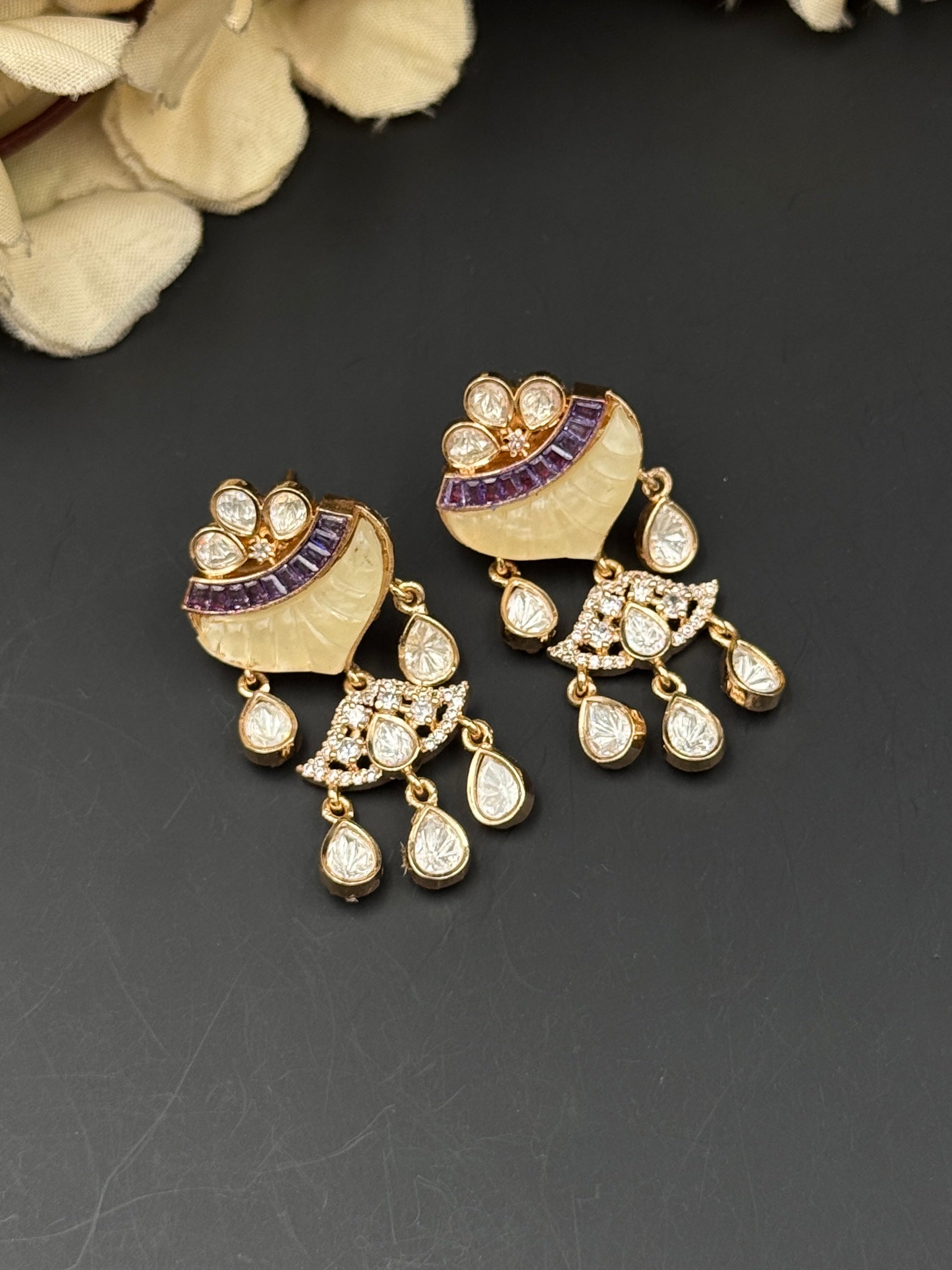 TABINA NECKLACE
