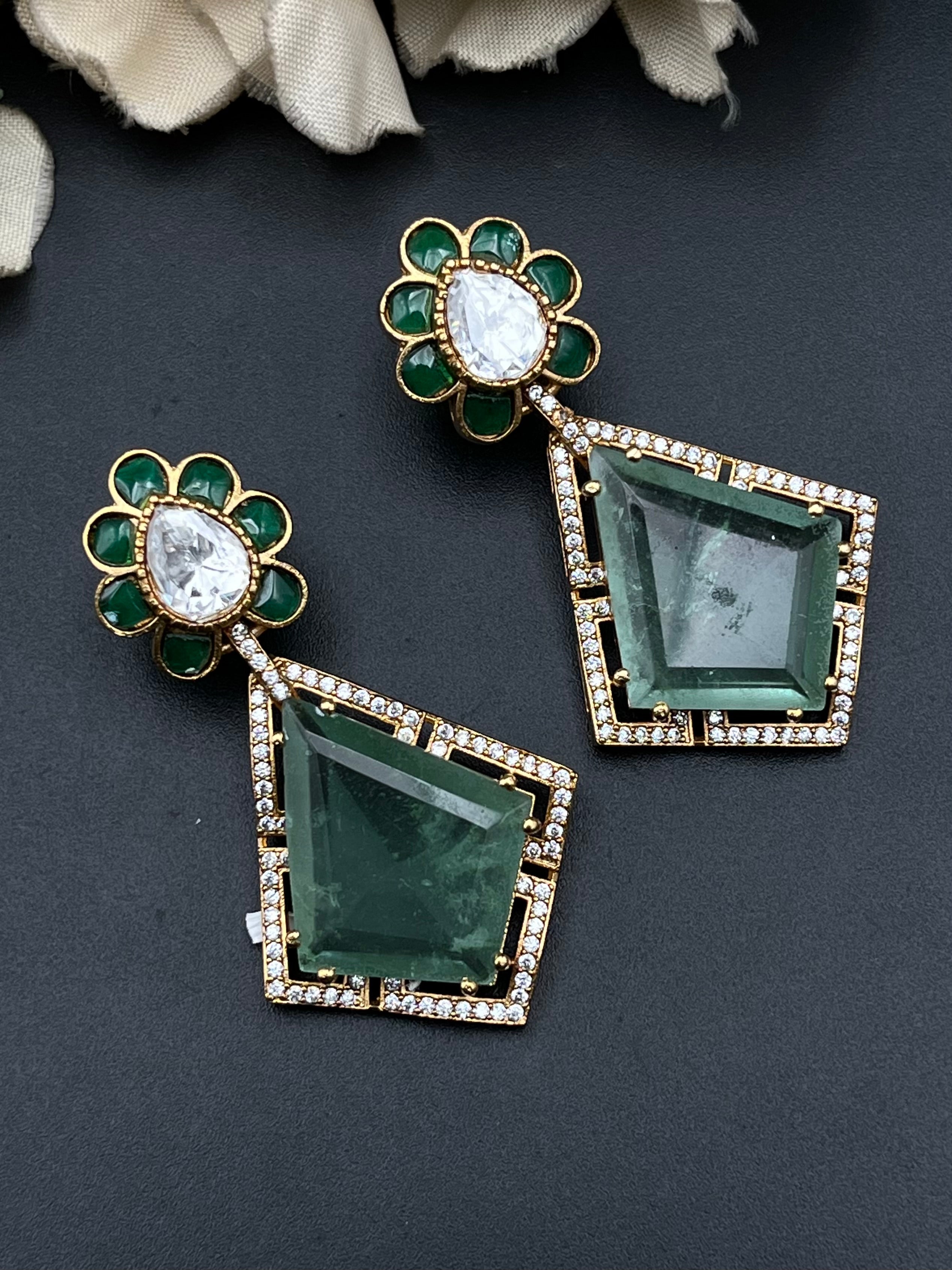 MUNRA EARRINGS