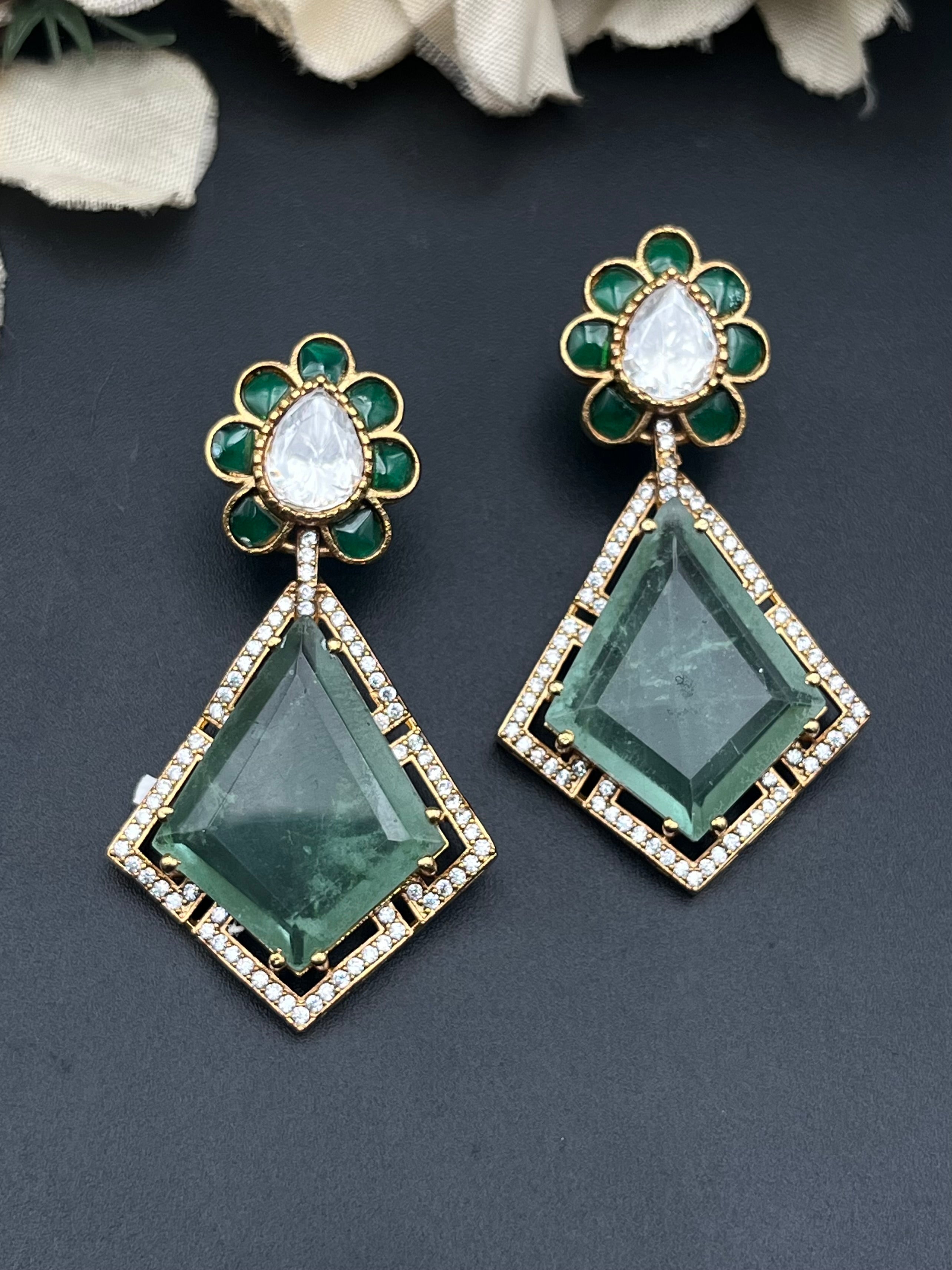 MUNRA EARRINGS