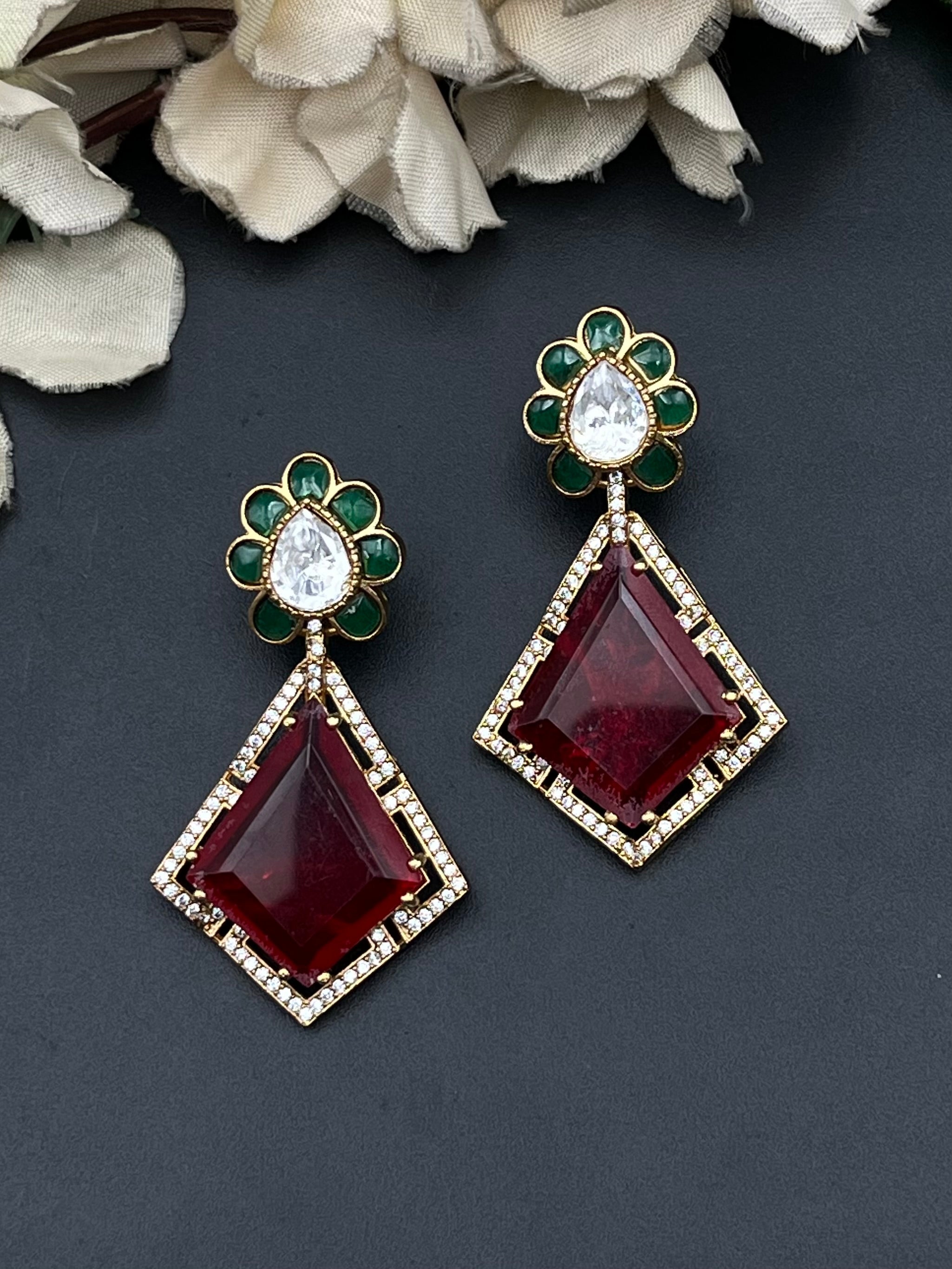 MUNRA EARRINGS