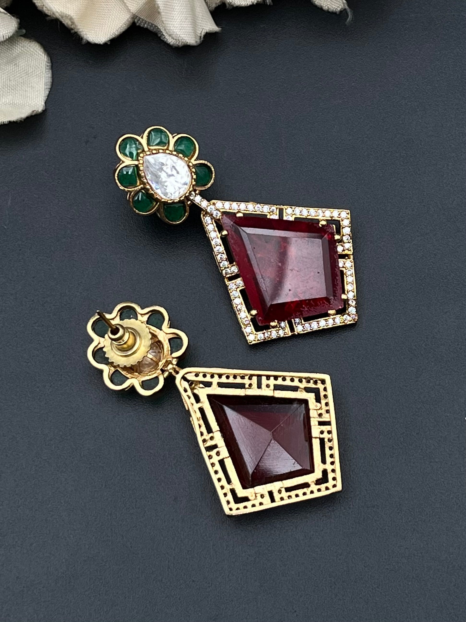 MUNRA EARRINGS