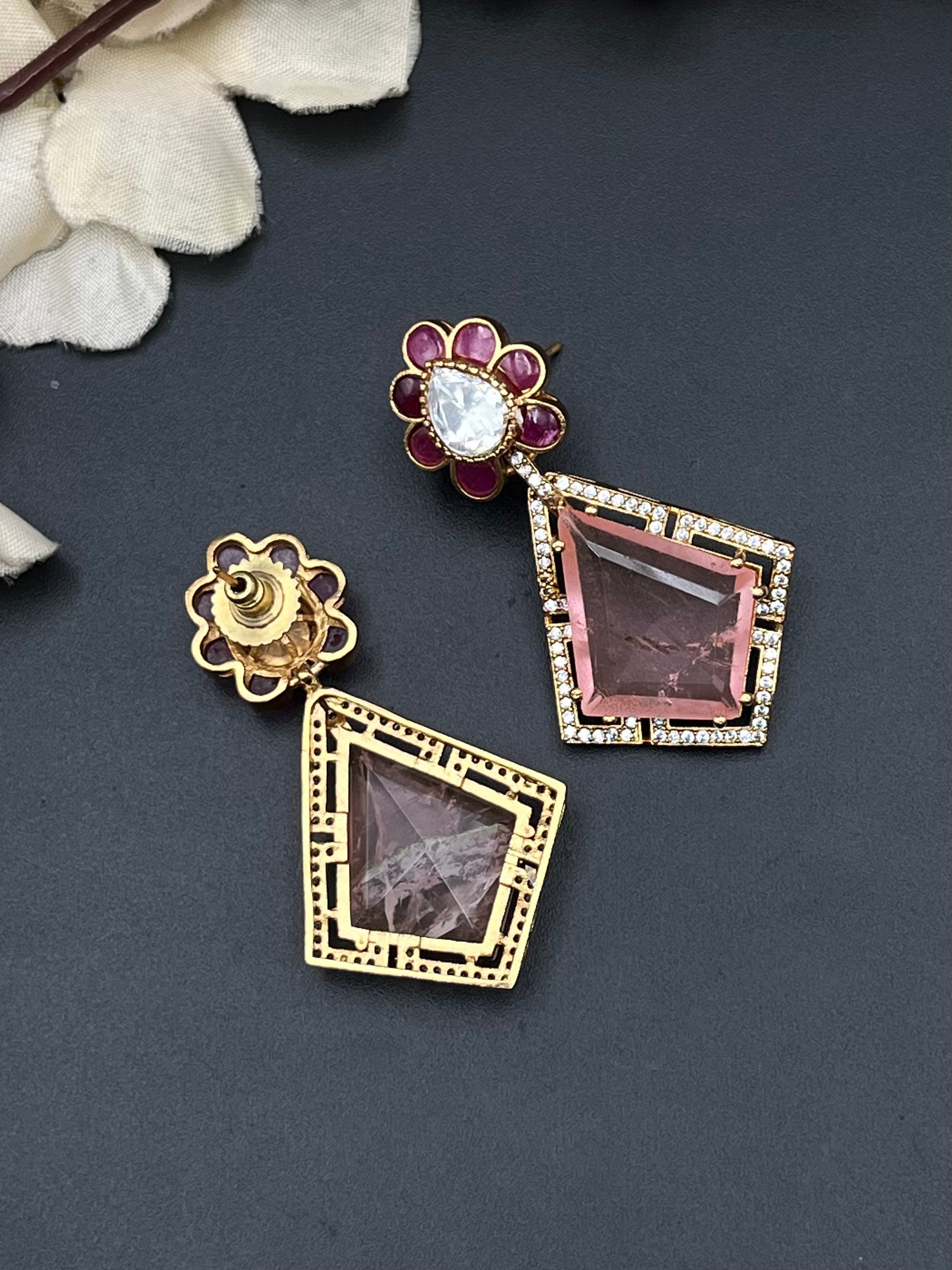 MUNRA EARRINGS