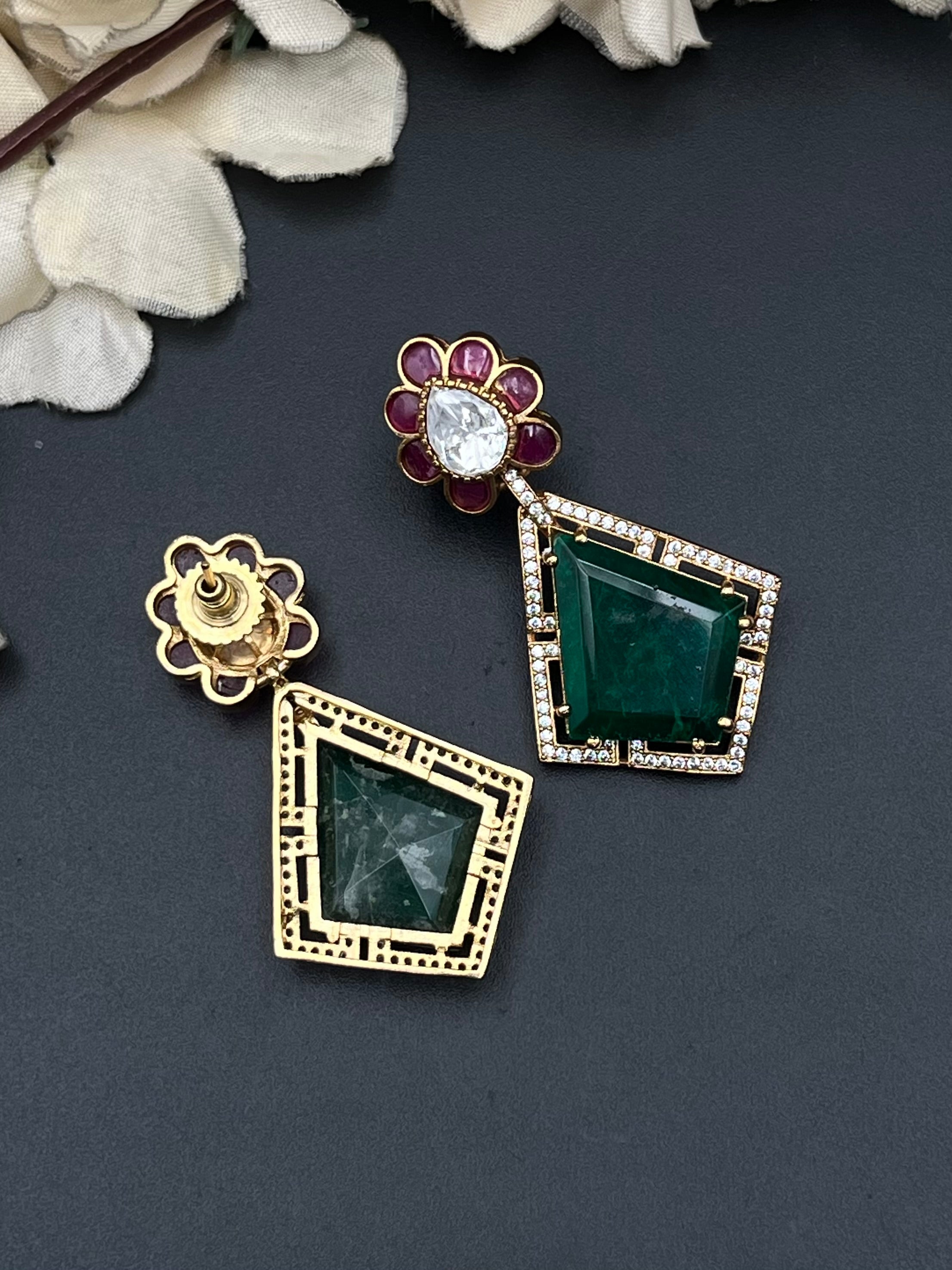 MUNRA EARRINGS