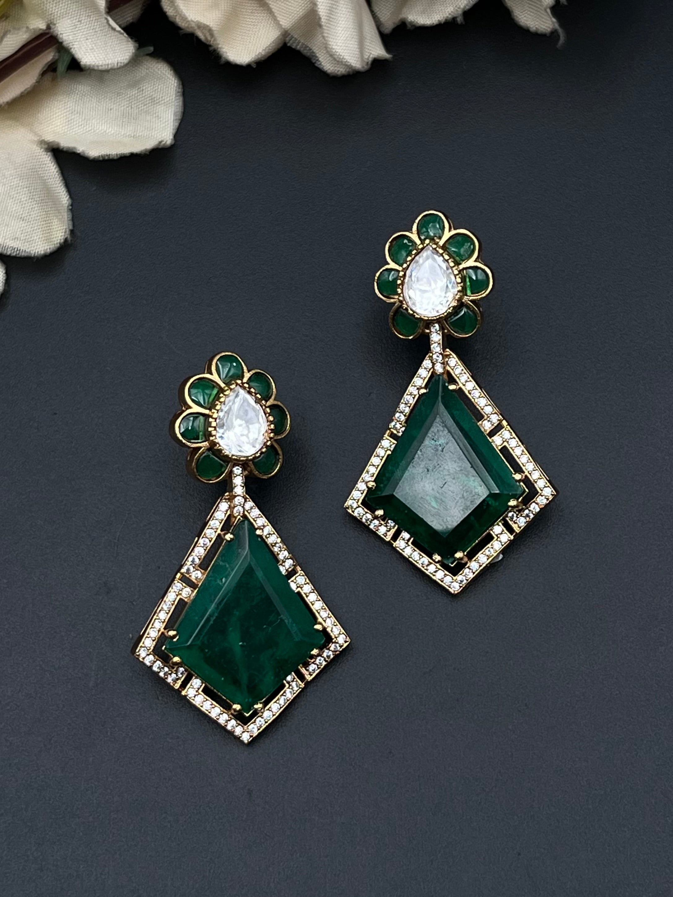 MUNRA EARRINGS