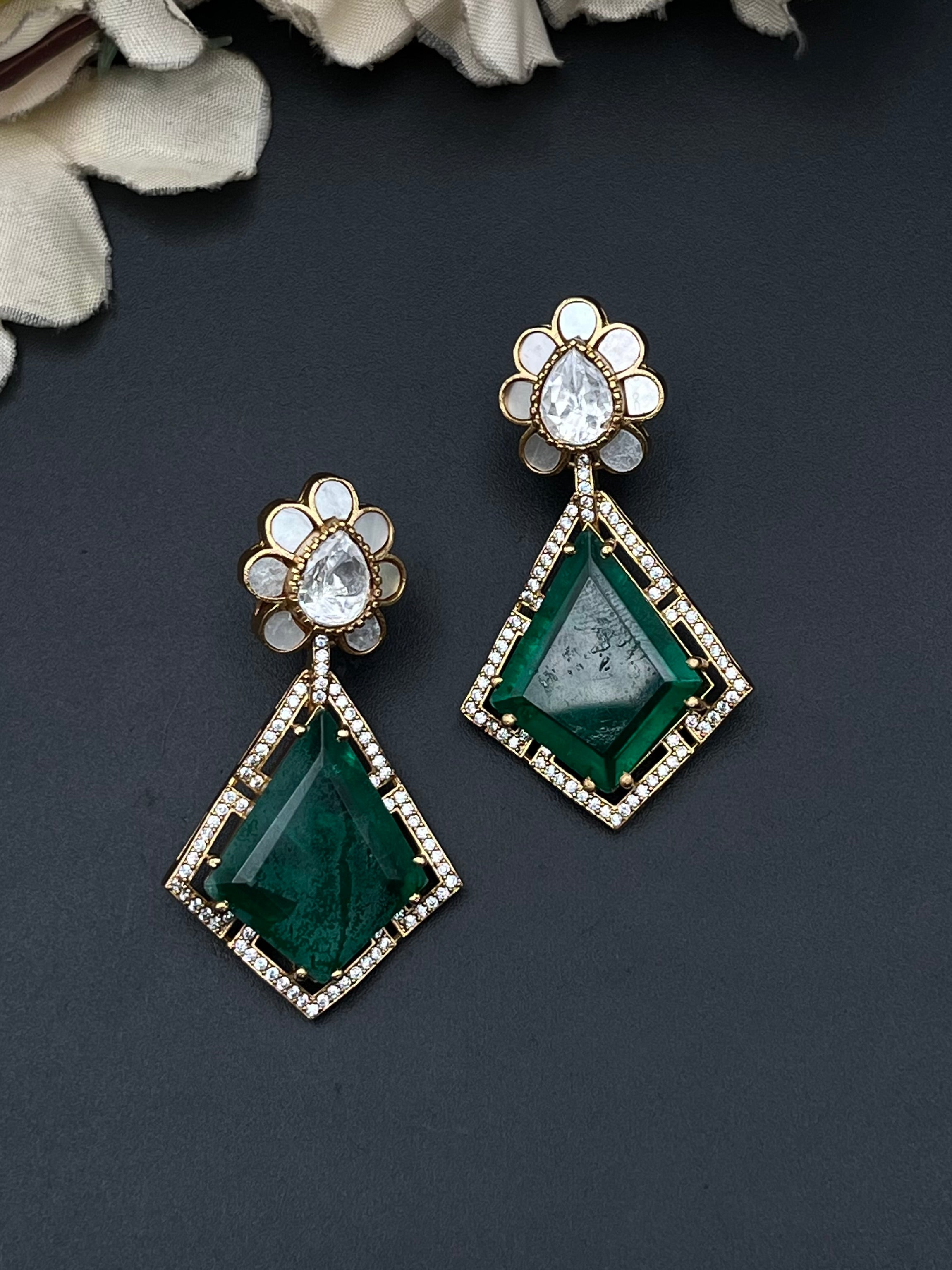 MUNRA EARRINGS