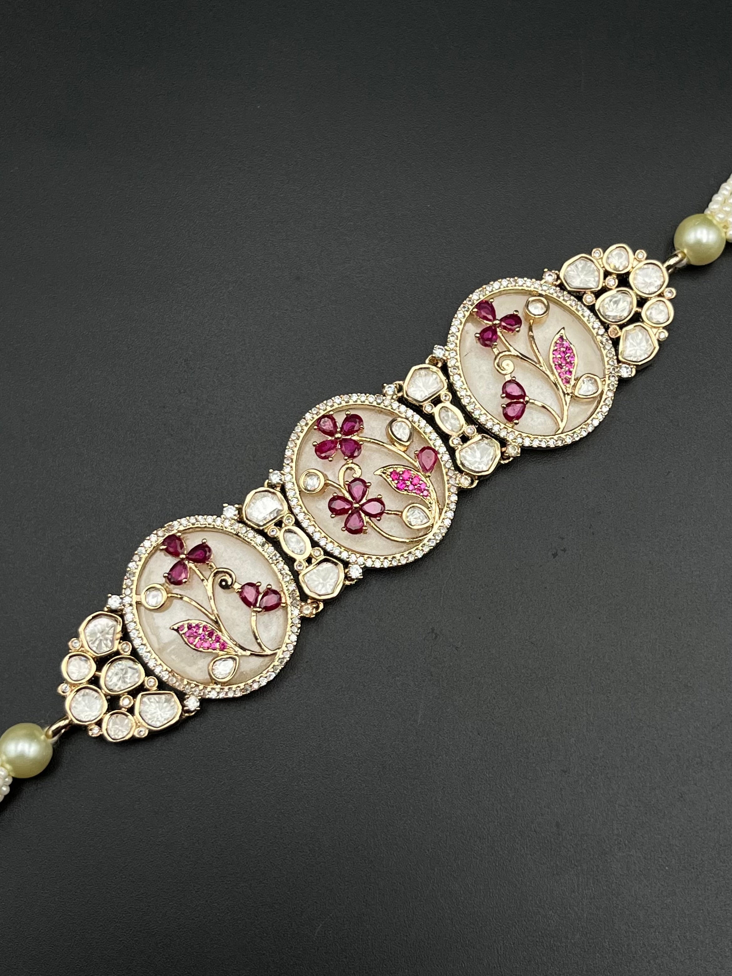 ZAHRA NECKLACE