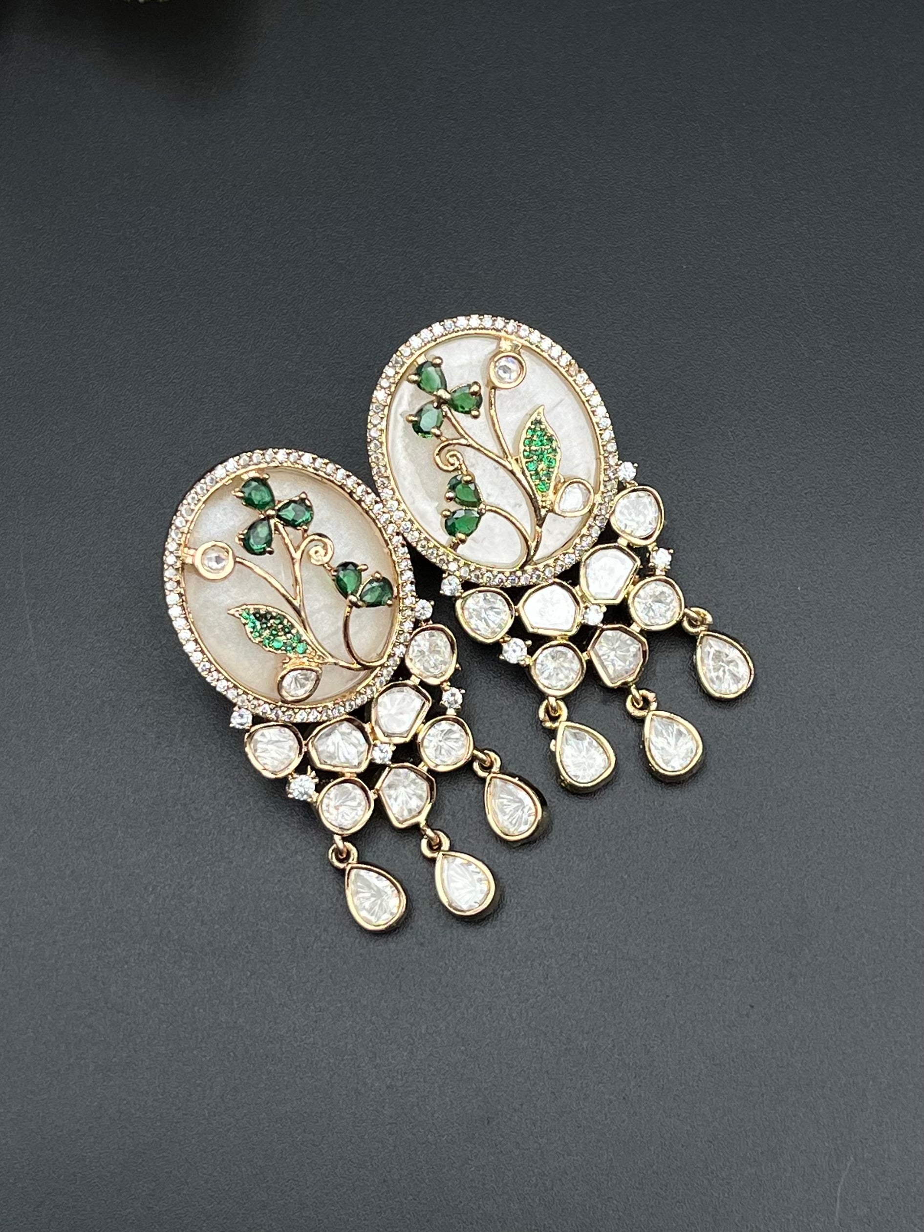 ZAHRA NECKLACE