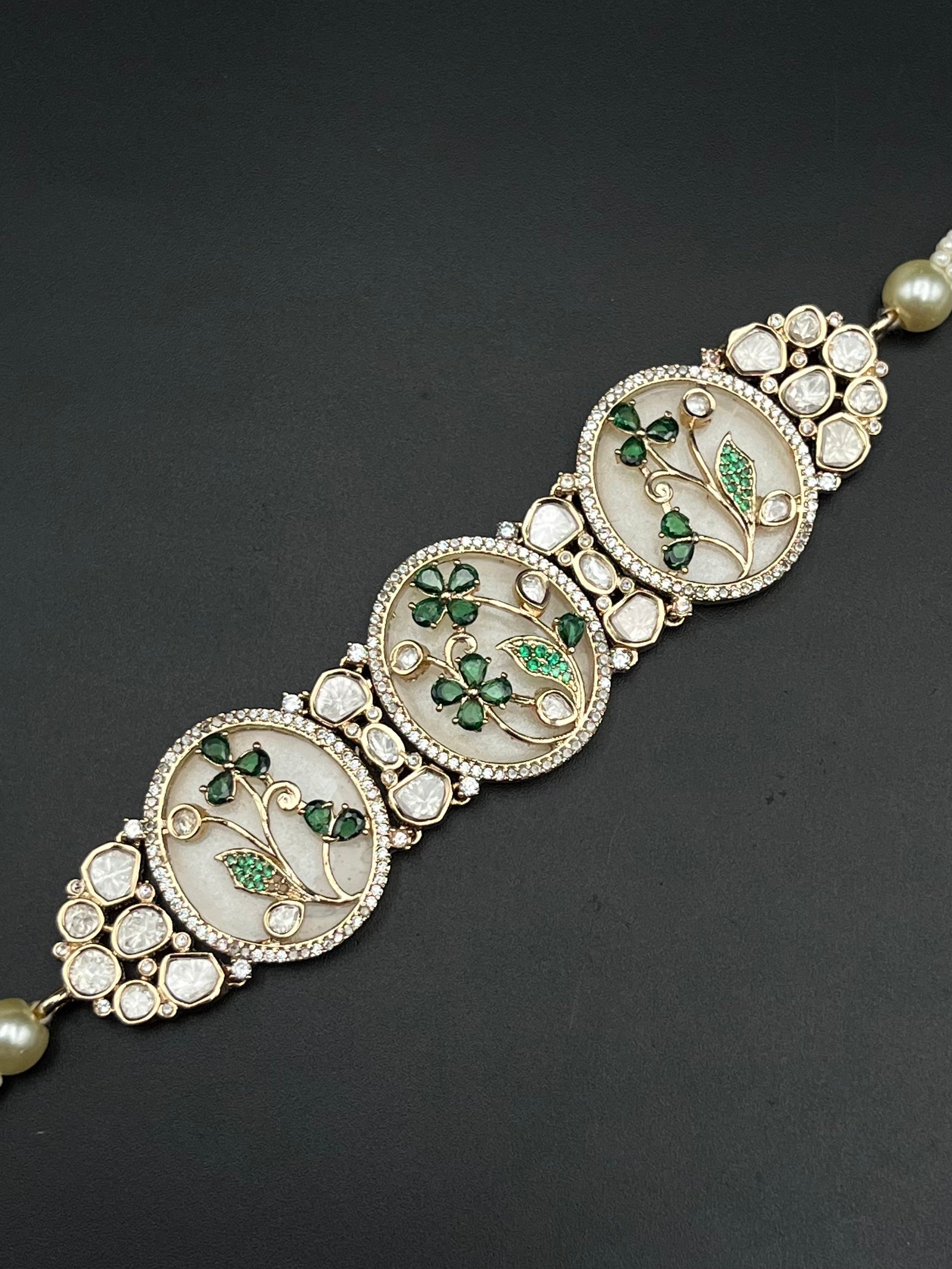 ZAHRA NECKLACE