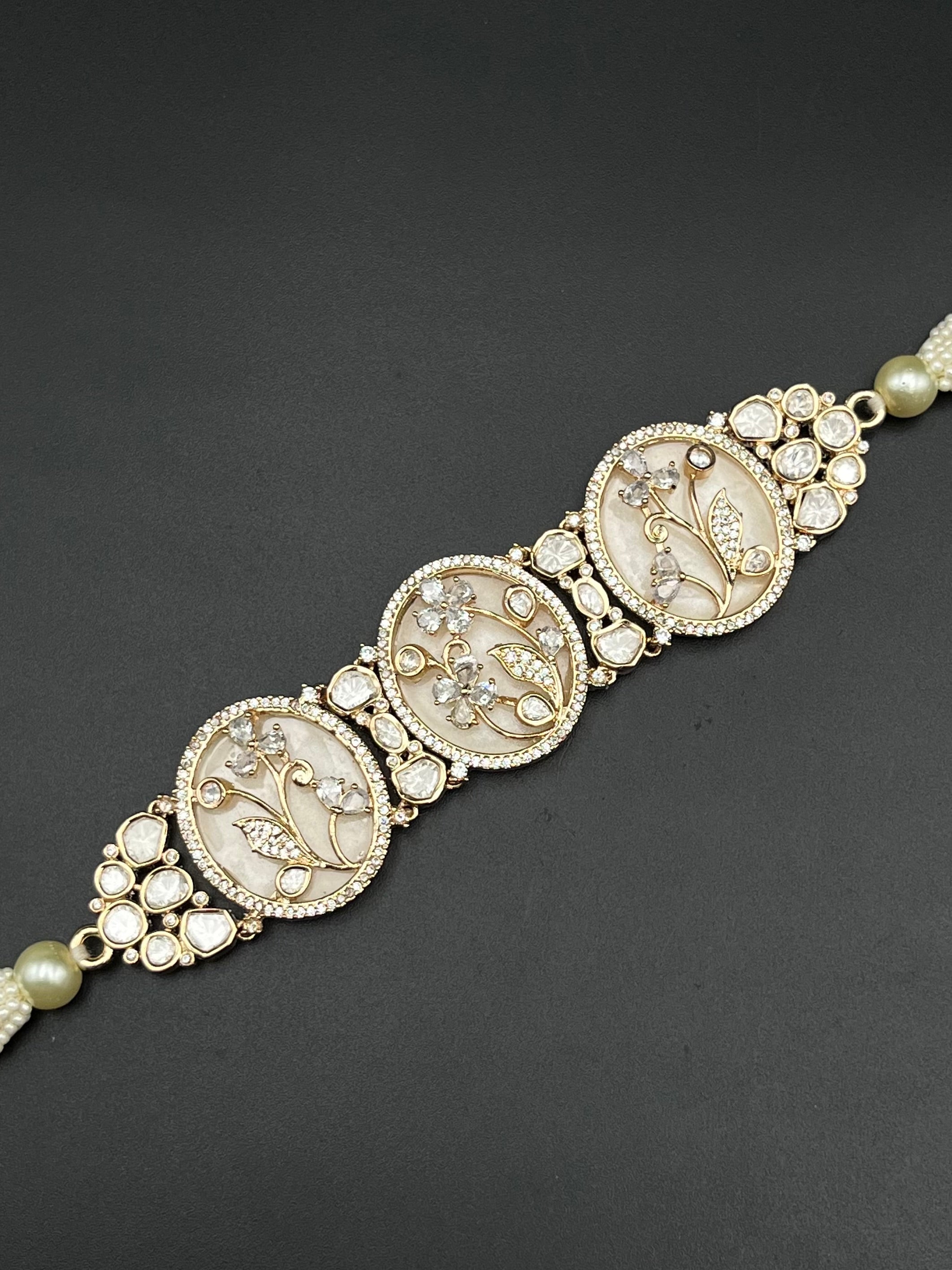 ZAHRA NECKLACE