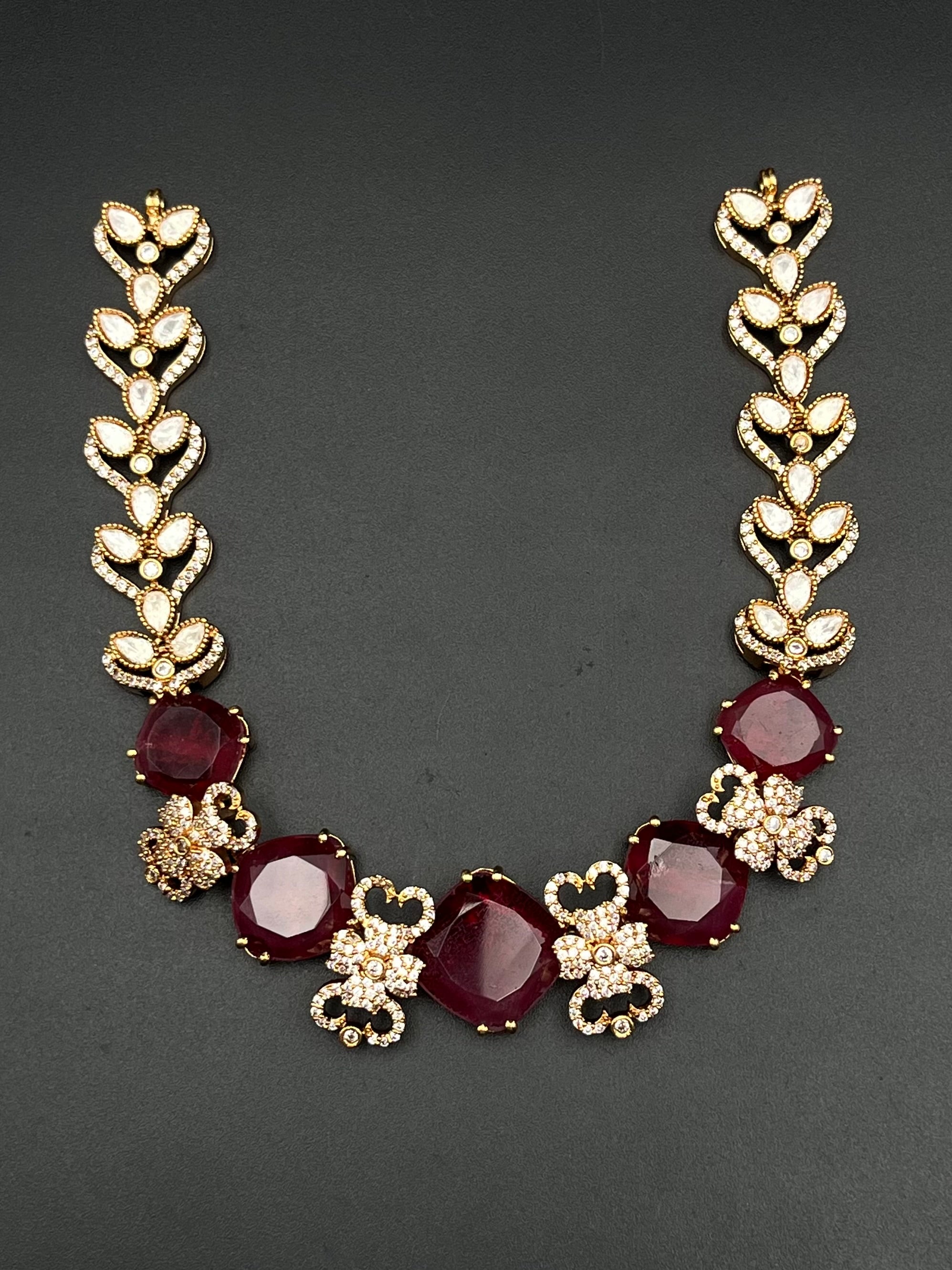 SAMIN NECKLACE