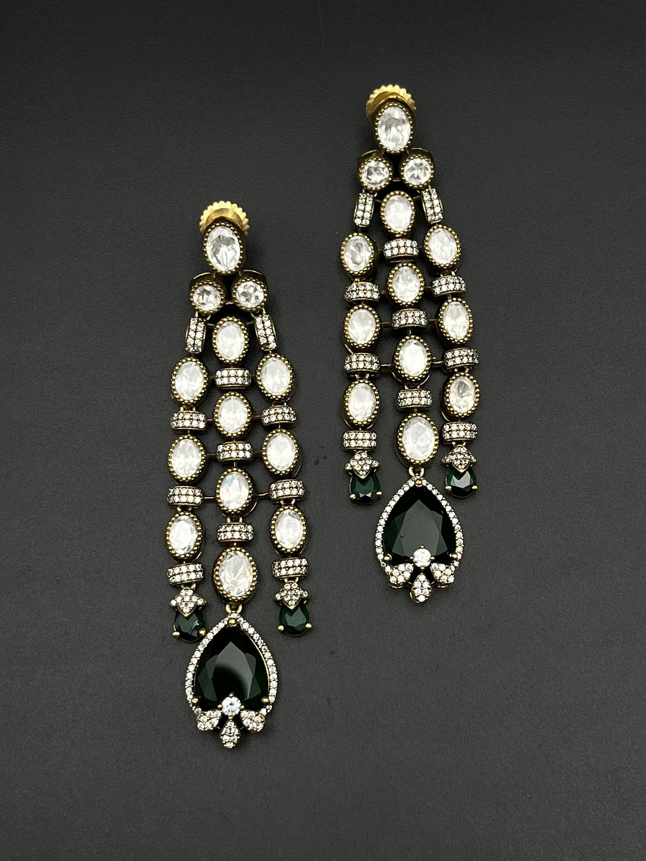 INYA NECKLACE