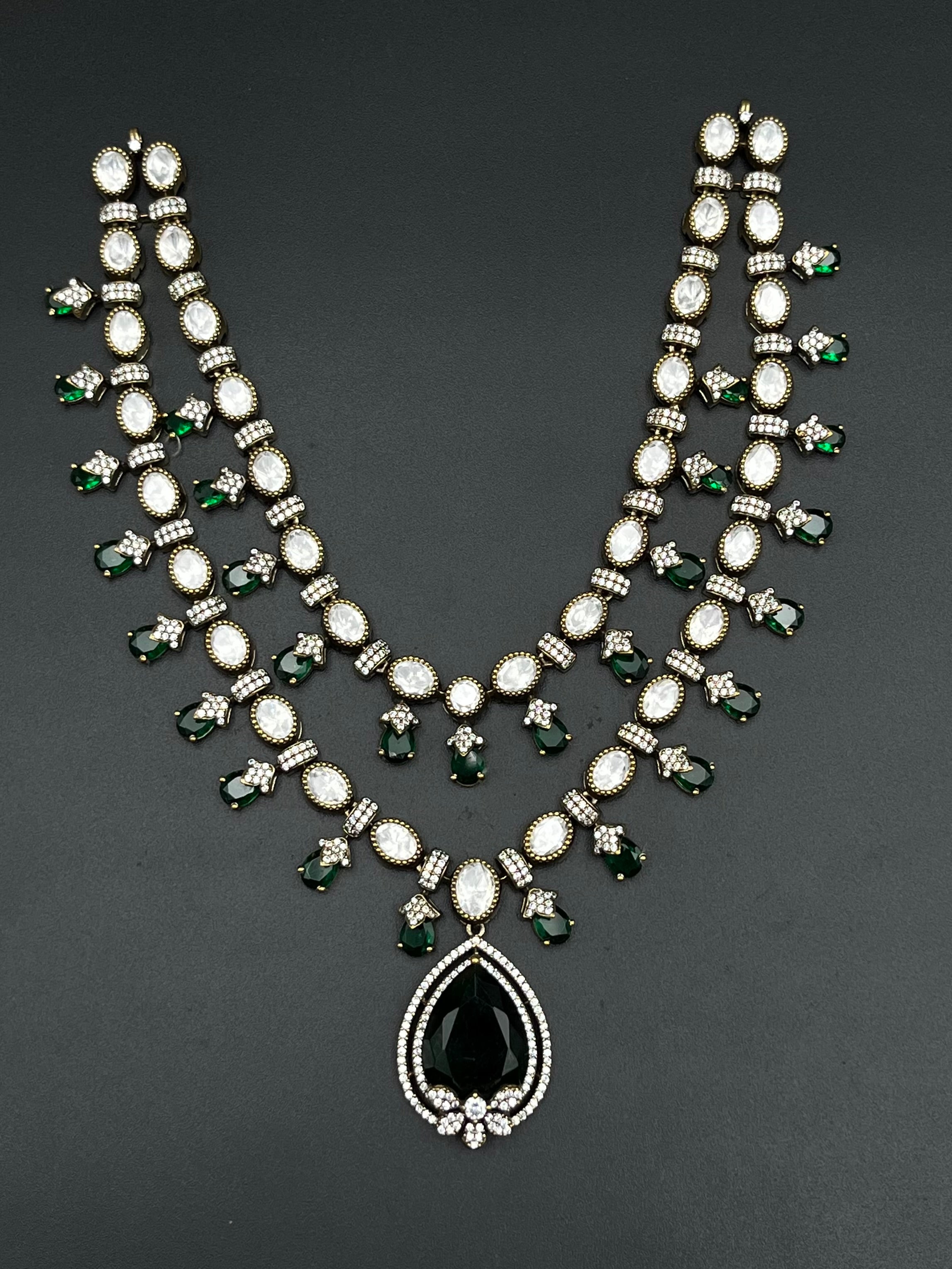 INYA NECKLACE