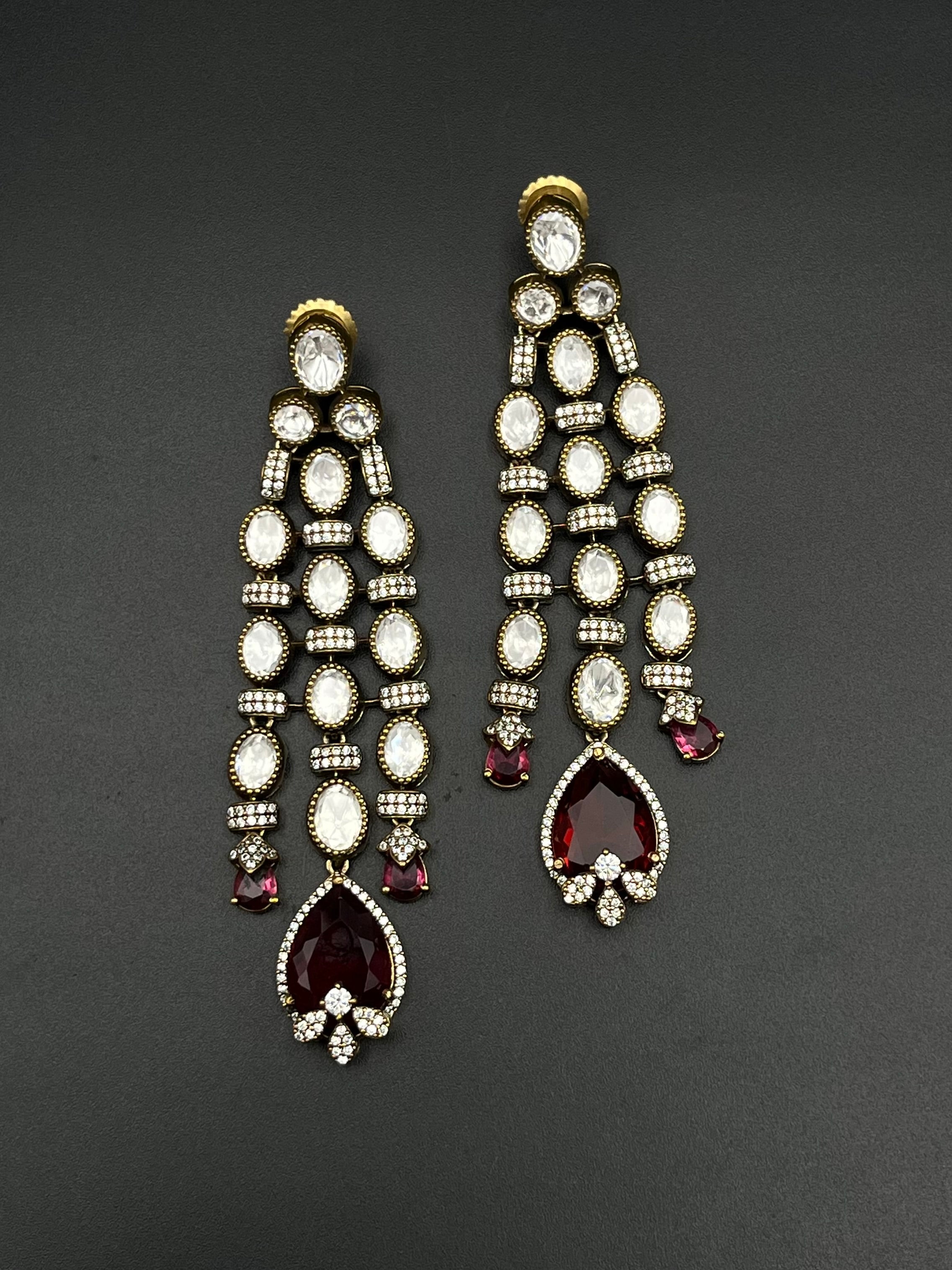 INYA NECKLACE